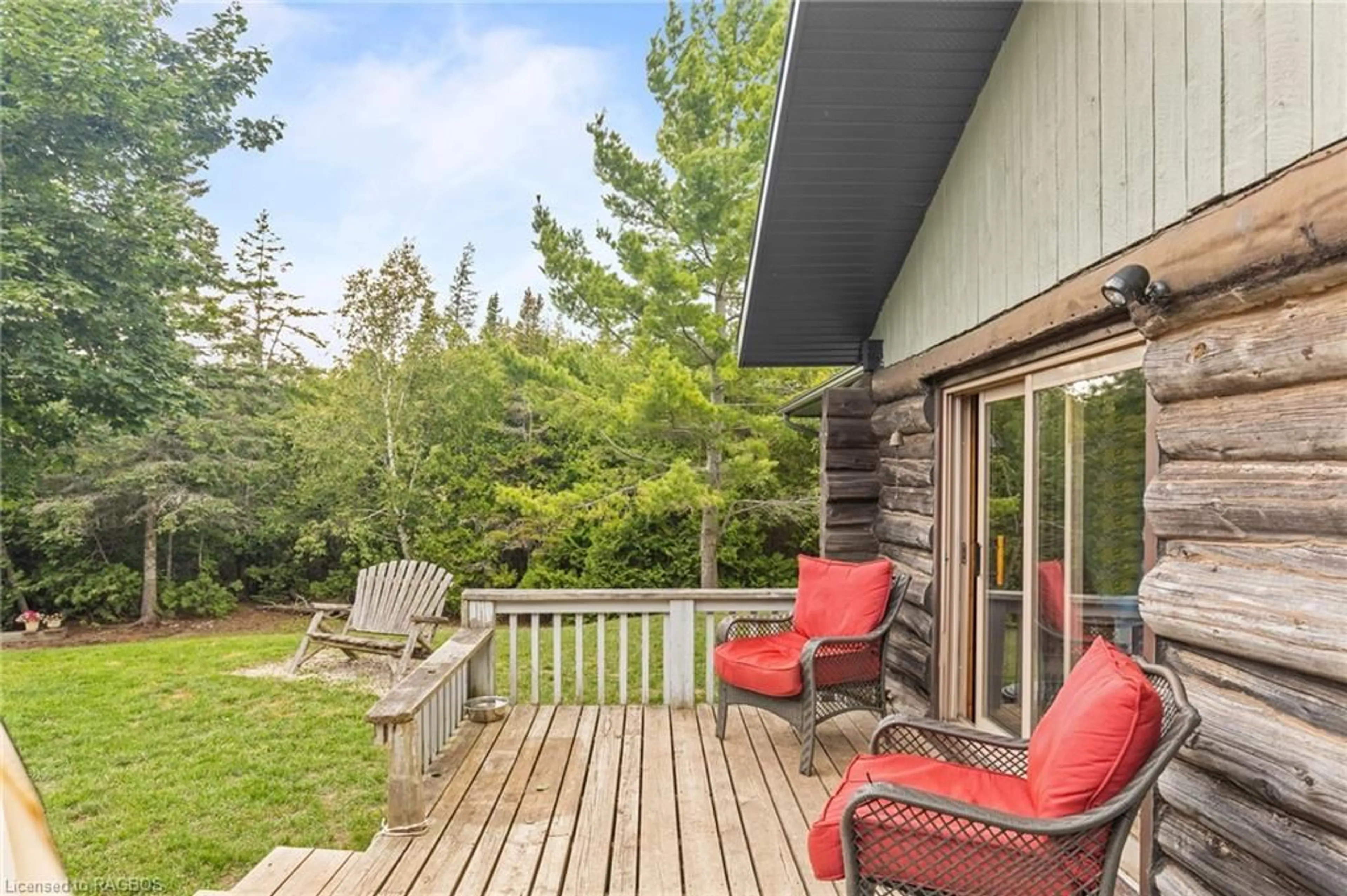 Patio, cottage for 579 Cape Hurd Rd, Tobermory Ontario N0H 2R0