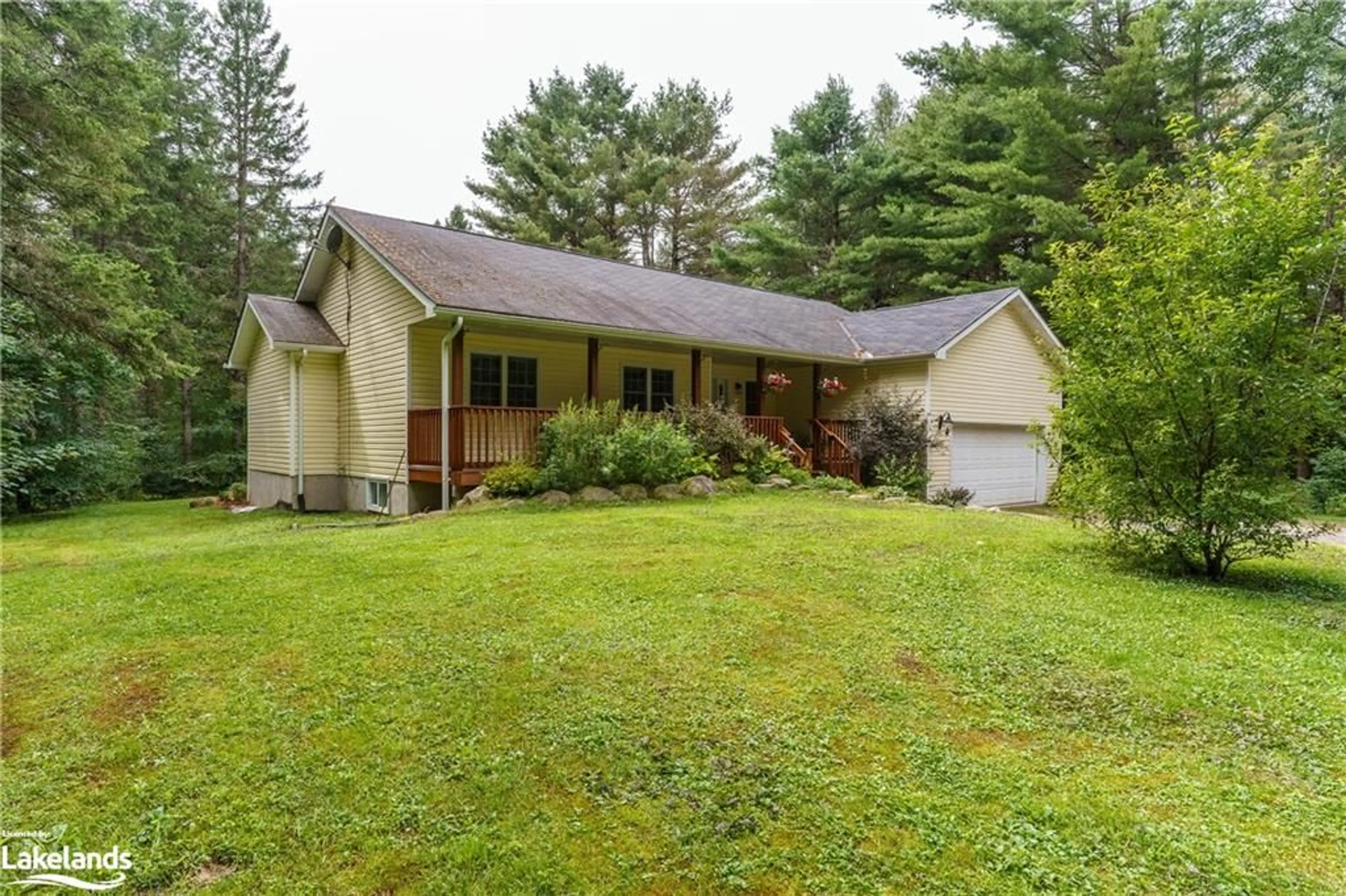 Cottage for 408 Deer Lake Rd, Port Sydney Ontario P0B 1L0