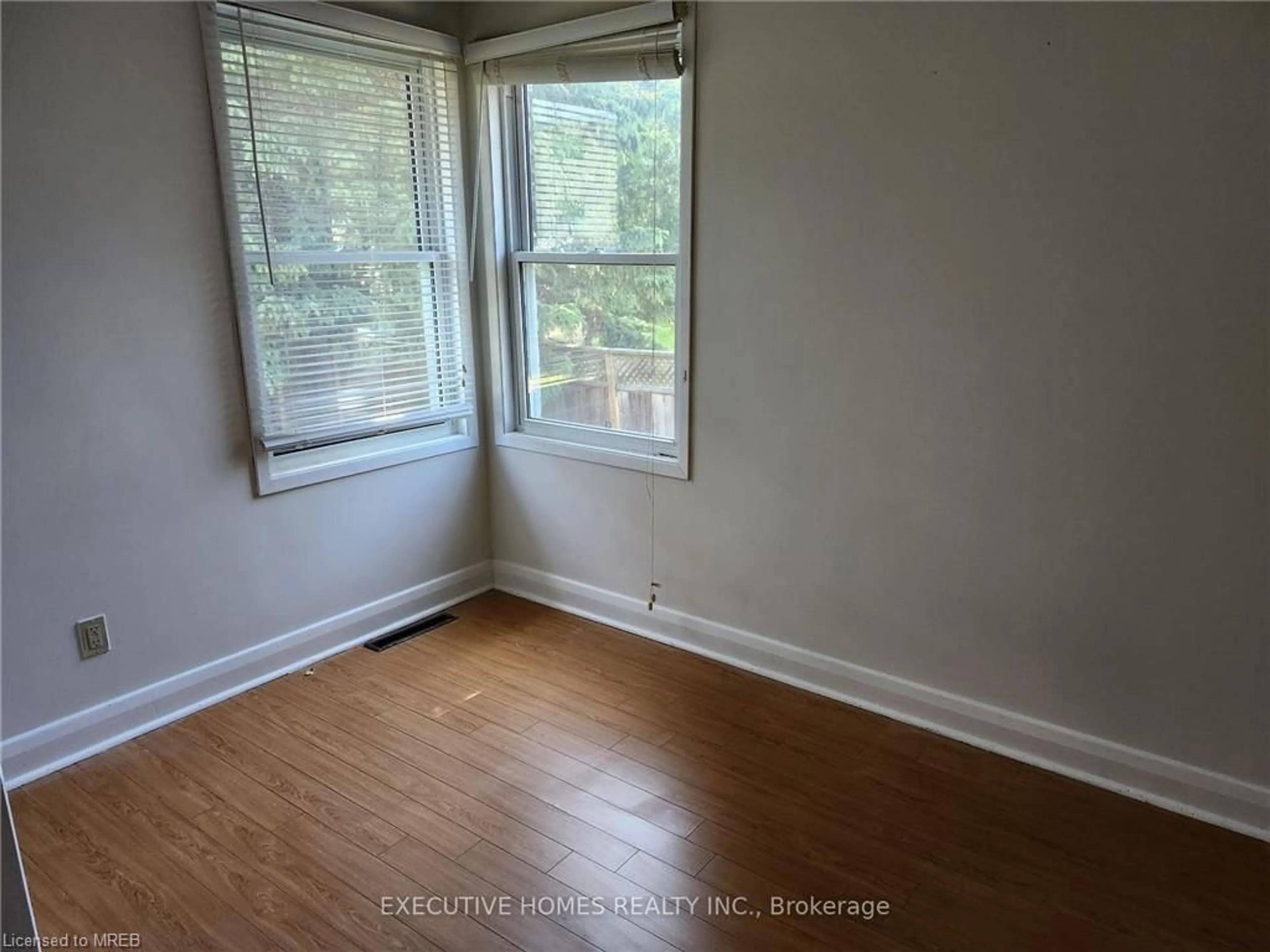 A pic of a room, unknown floor for 25-B Amos Ave, Waterloo Ontario N2L 2W6