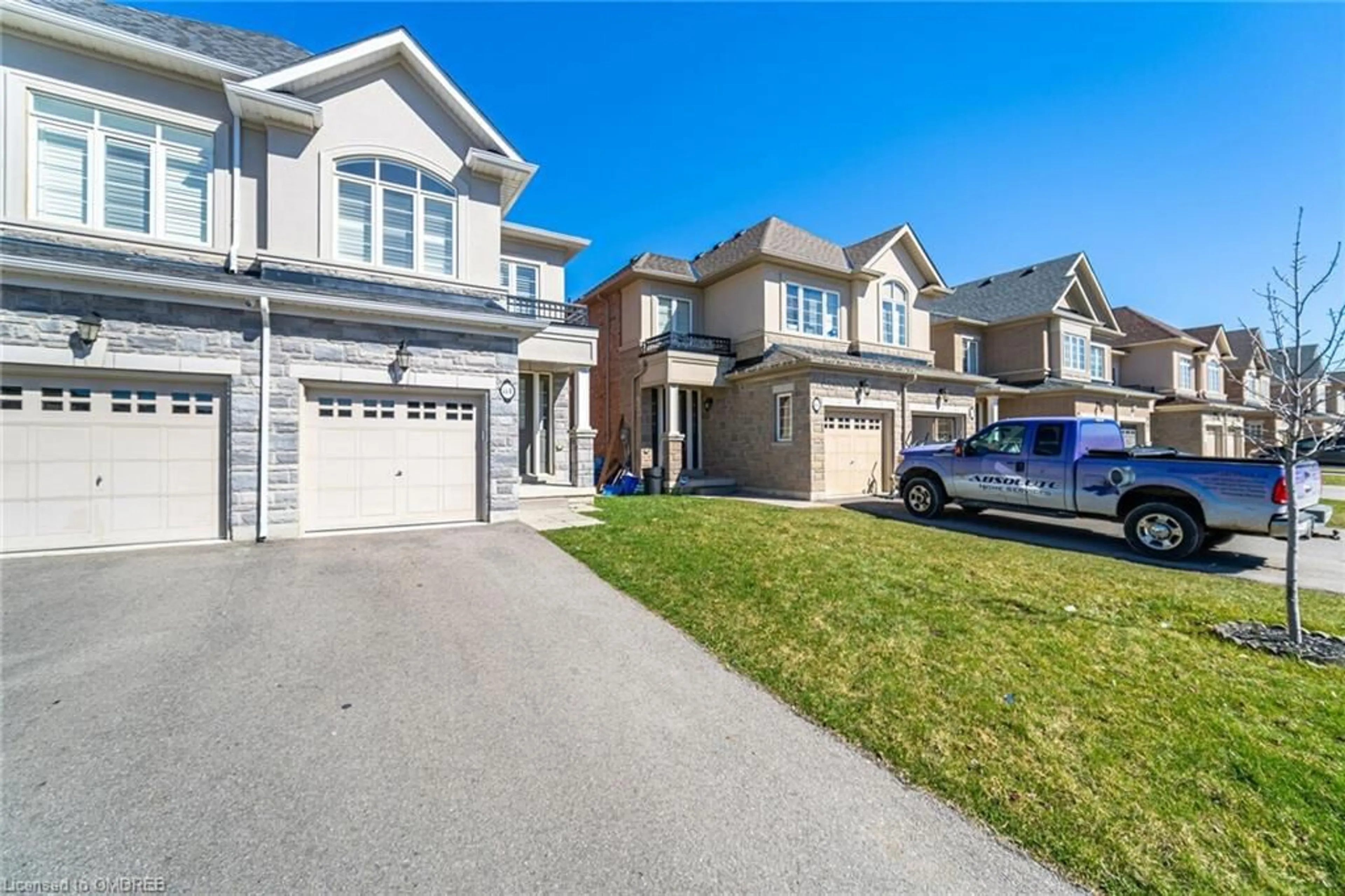 Frontside or backside of a home, the street view for 84 Heming Trail, Hamilton Ontario L9K 0H8