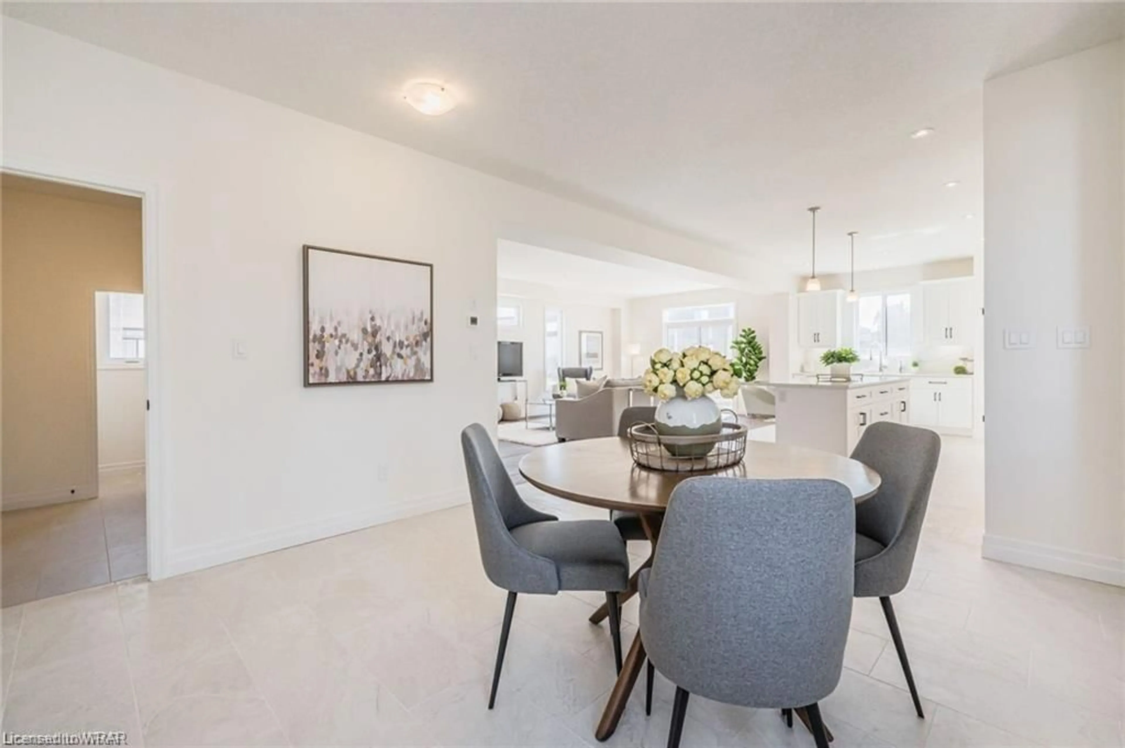 Dining room, ceramic floors for 929 Dunnigan Crt, Kitchener Ontario N2B 3J7