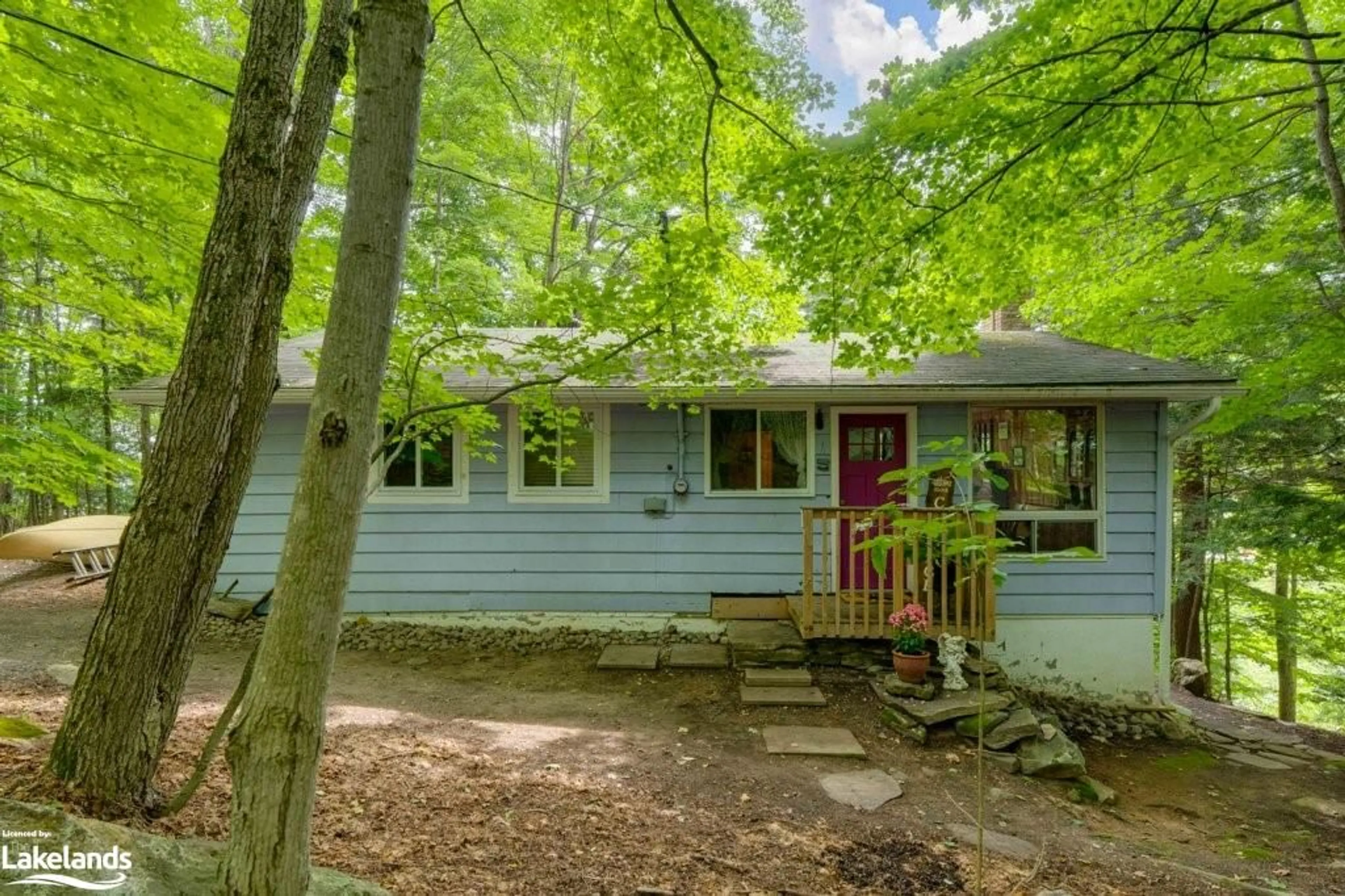 Cottage for 265 Mica Mine Rd, Huntsville Ontario P1H 1R3