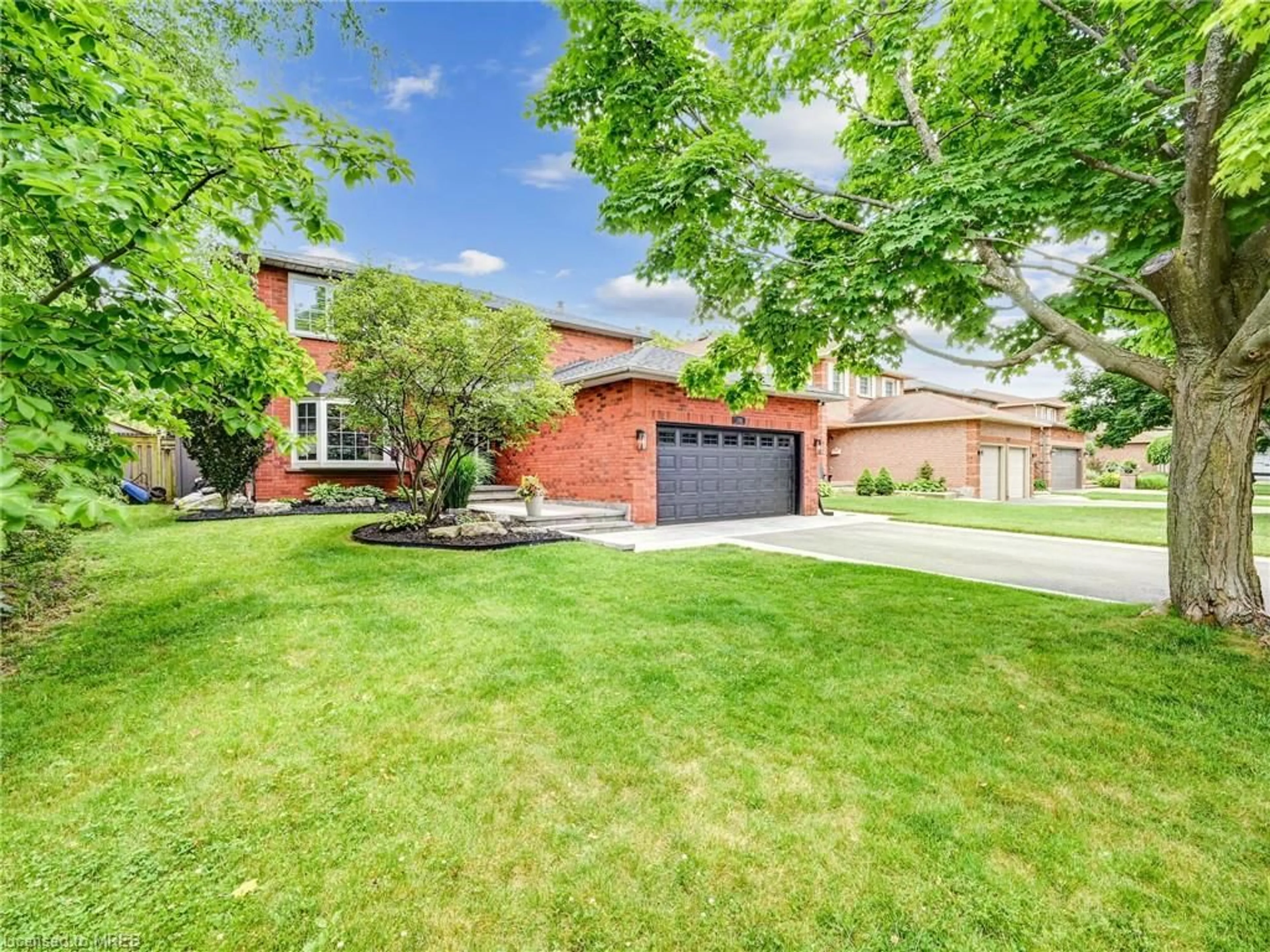 Home with brick exterior material for 108 Warner Dr, Oakville Ontario L6L 6G6