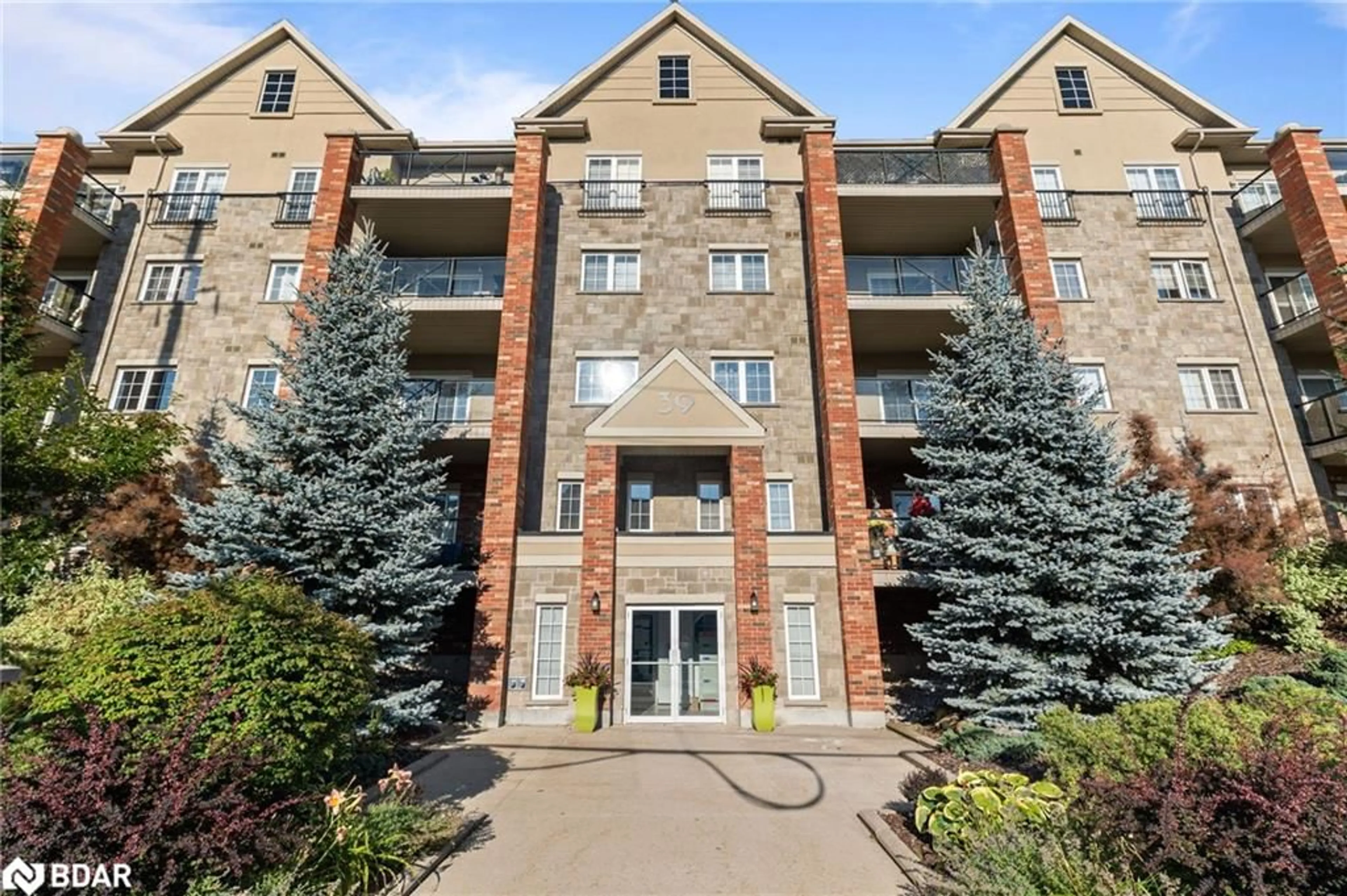 A pic from exterior of the house or condo for 39 Ferndale Dr #405, Barrie Ontario L4N 5T5