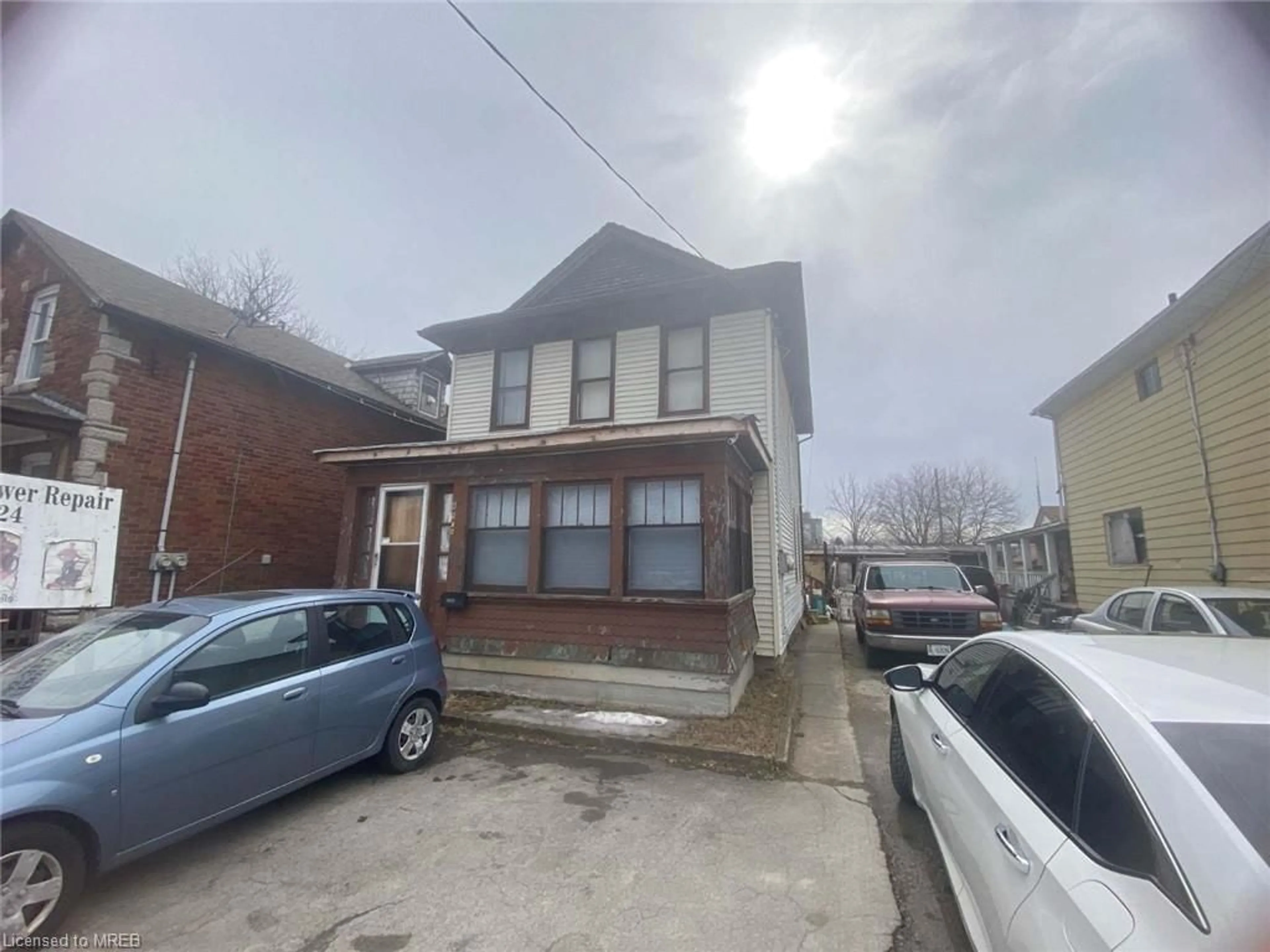 Frontside or backside of a home for 4514 Bridge St, Niagara Falls Ontario L2E 2R7