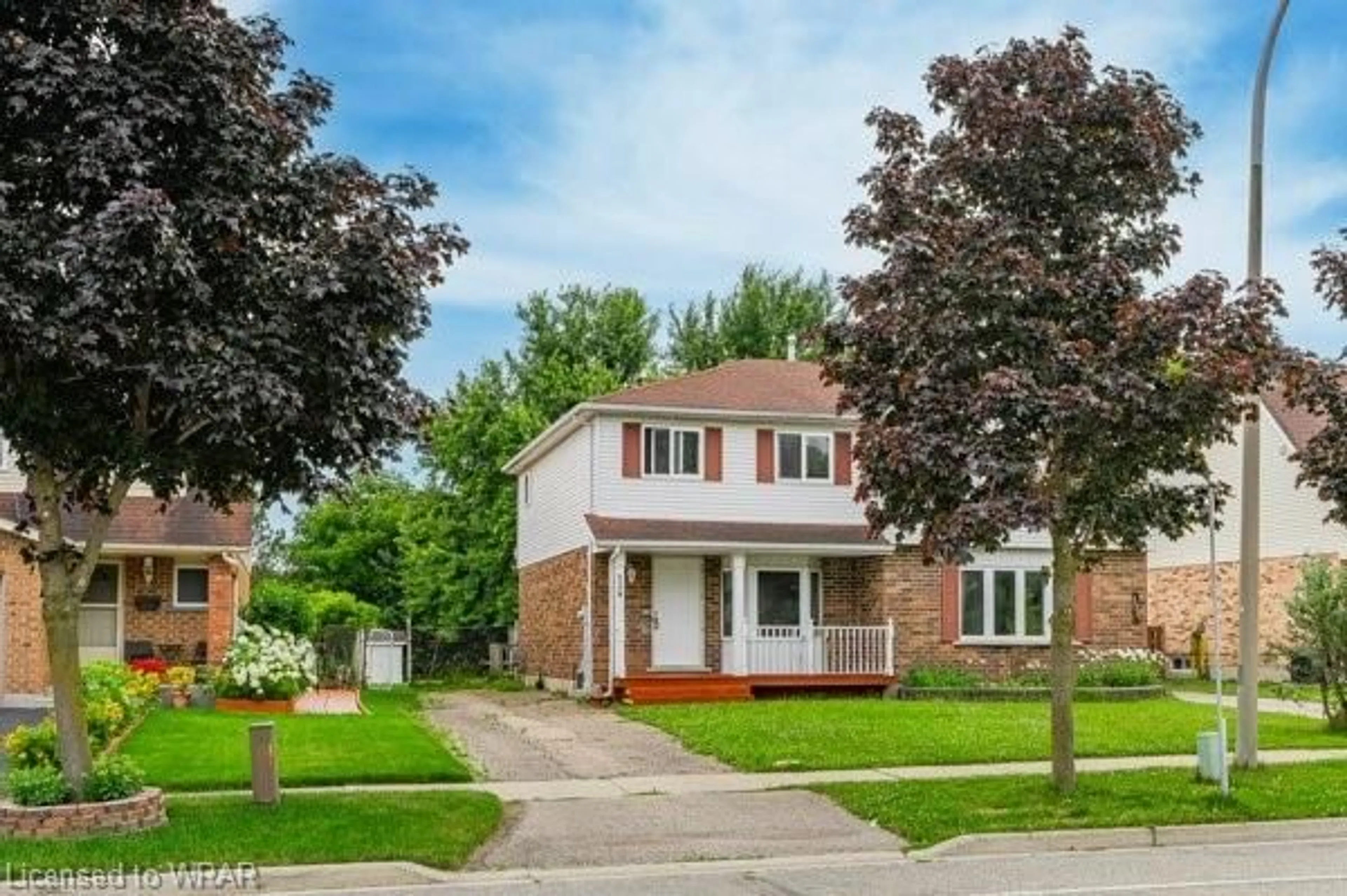 Frontside or backside of a home for 129 Eastforest Trail, Kitchener Ontario N2N 3E4