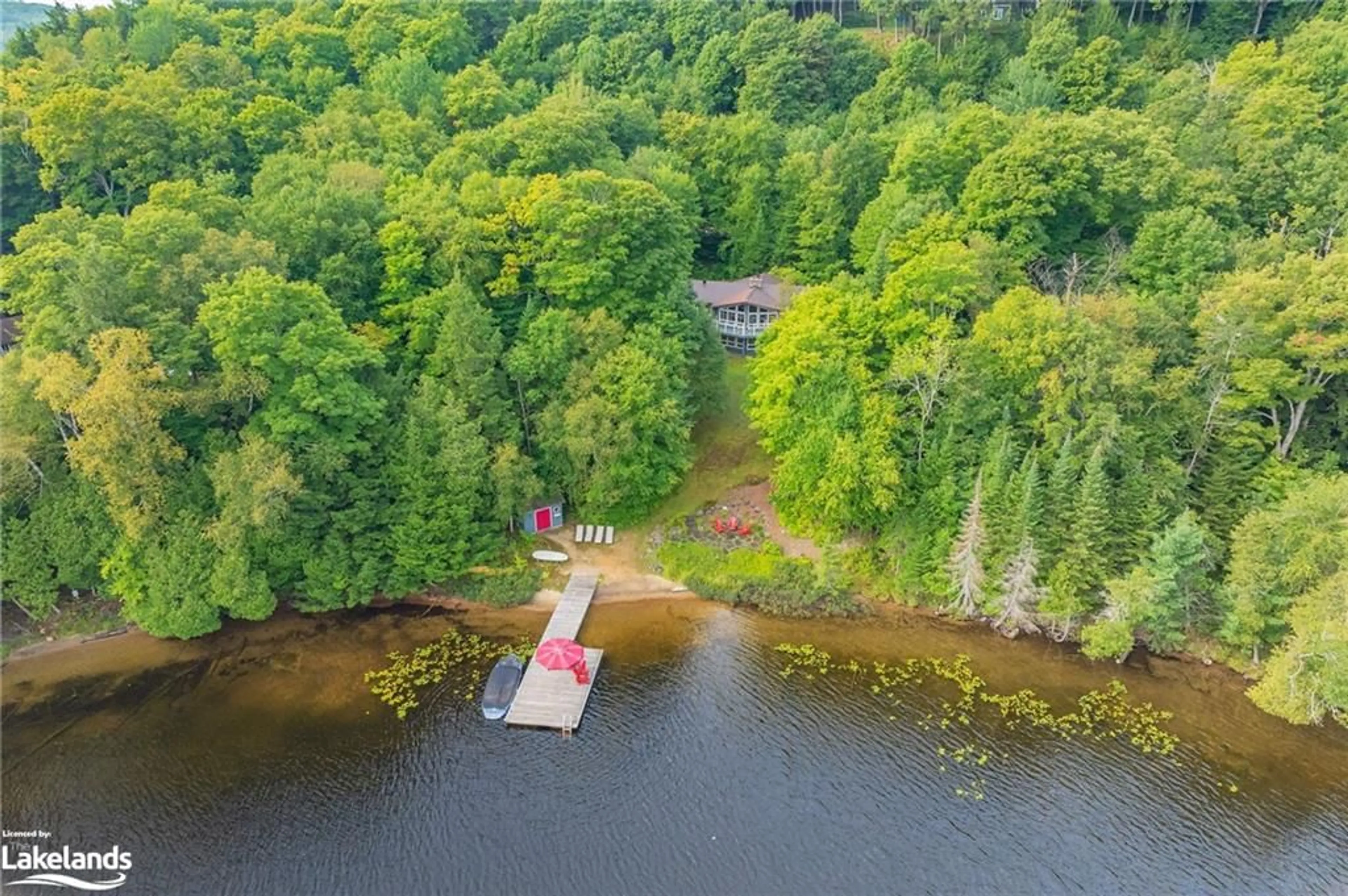 Cottage for 1045 Silver Birch Lane, Lake Of Bays Ontario P1H 2J6