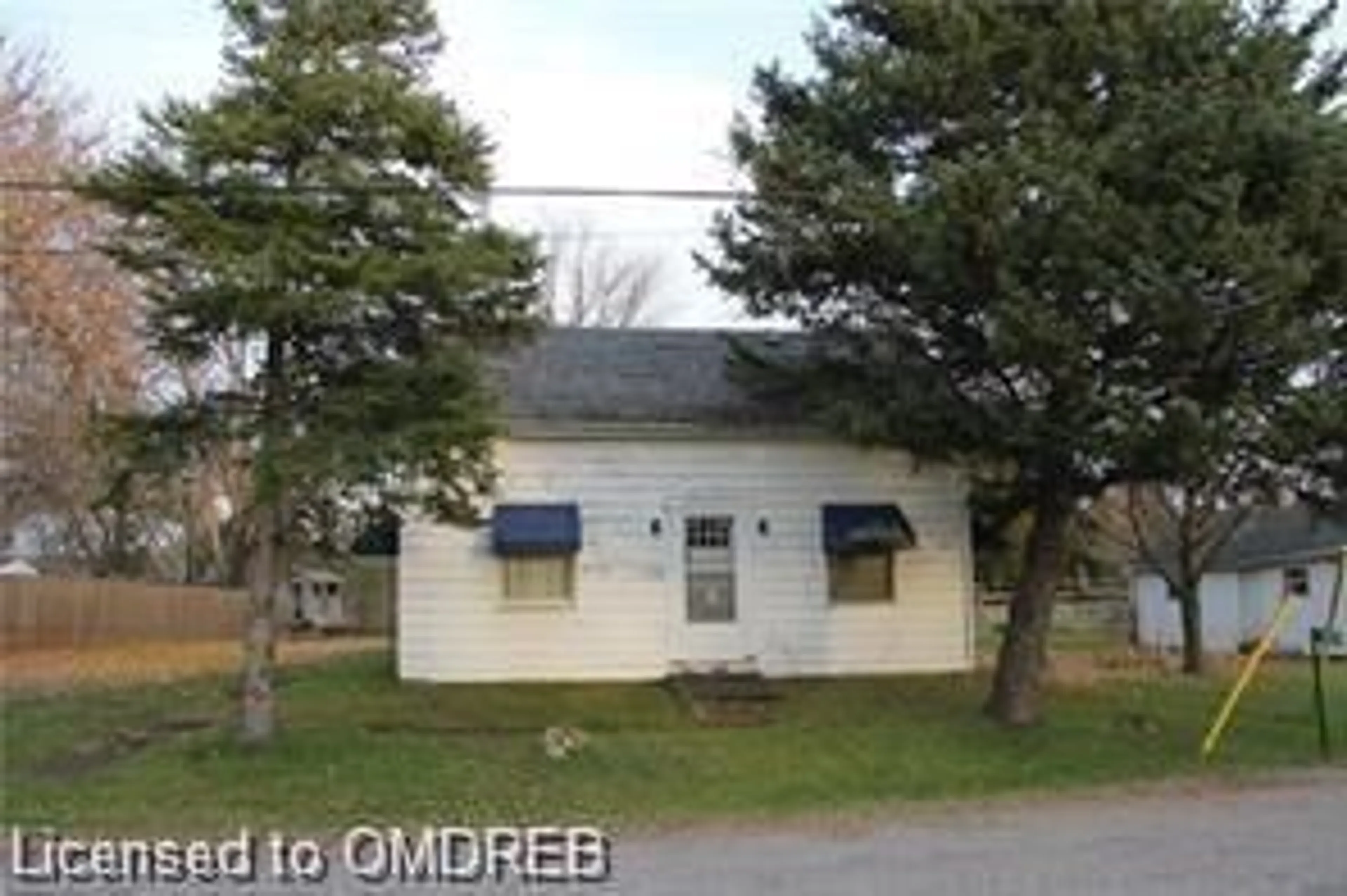 Cottage for 1071 Southcote Rd, Hamilton Ontario L9G 3L1