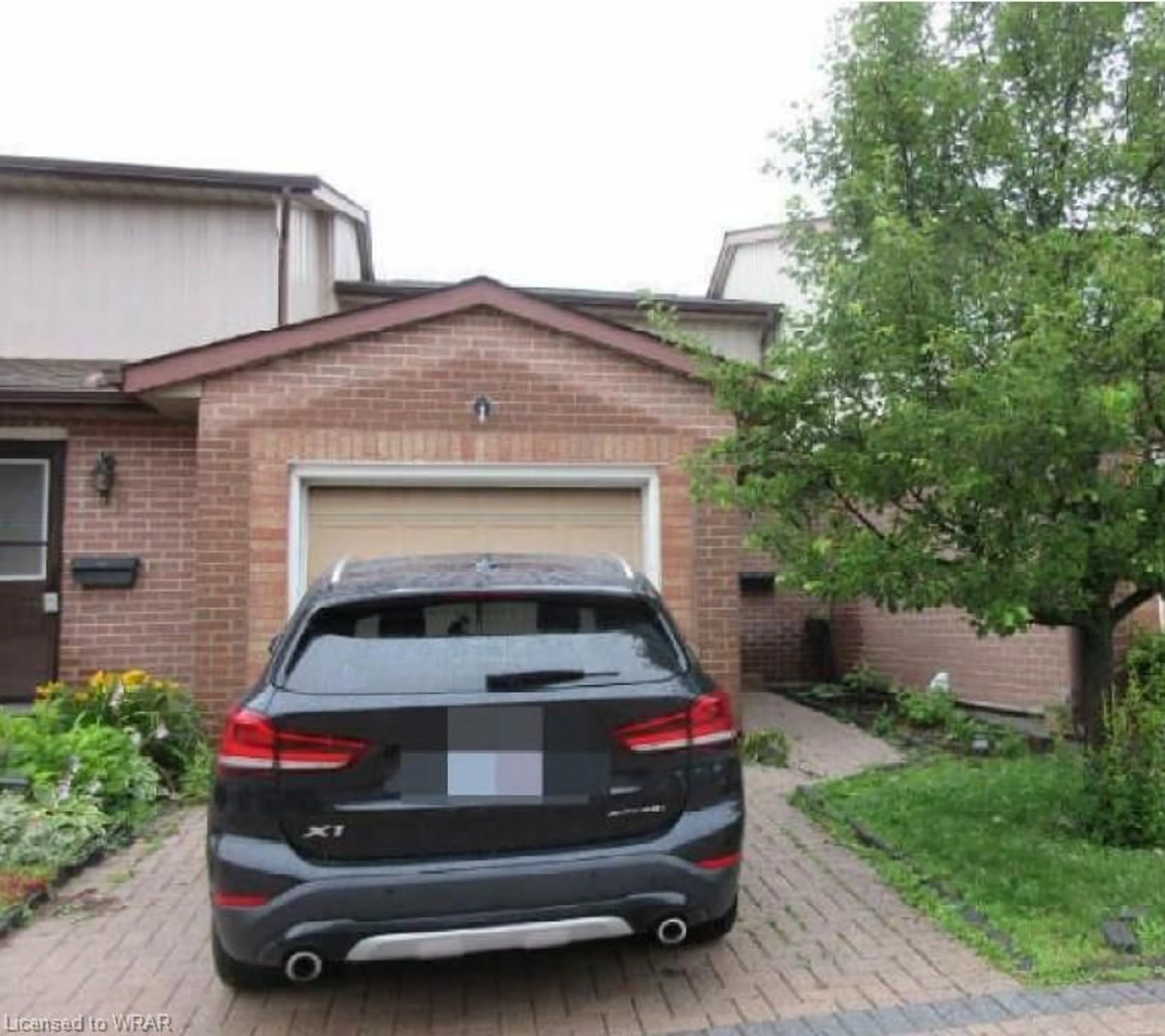 A pic from exterior of the house or condo for 25 Valleyview Rd #17, Kitchener Ontario N2E 1L5