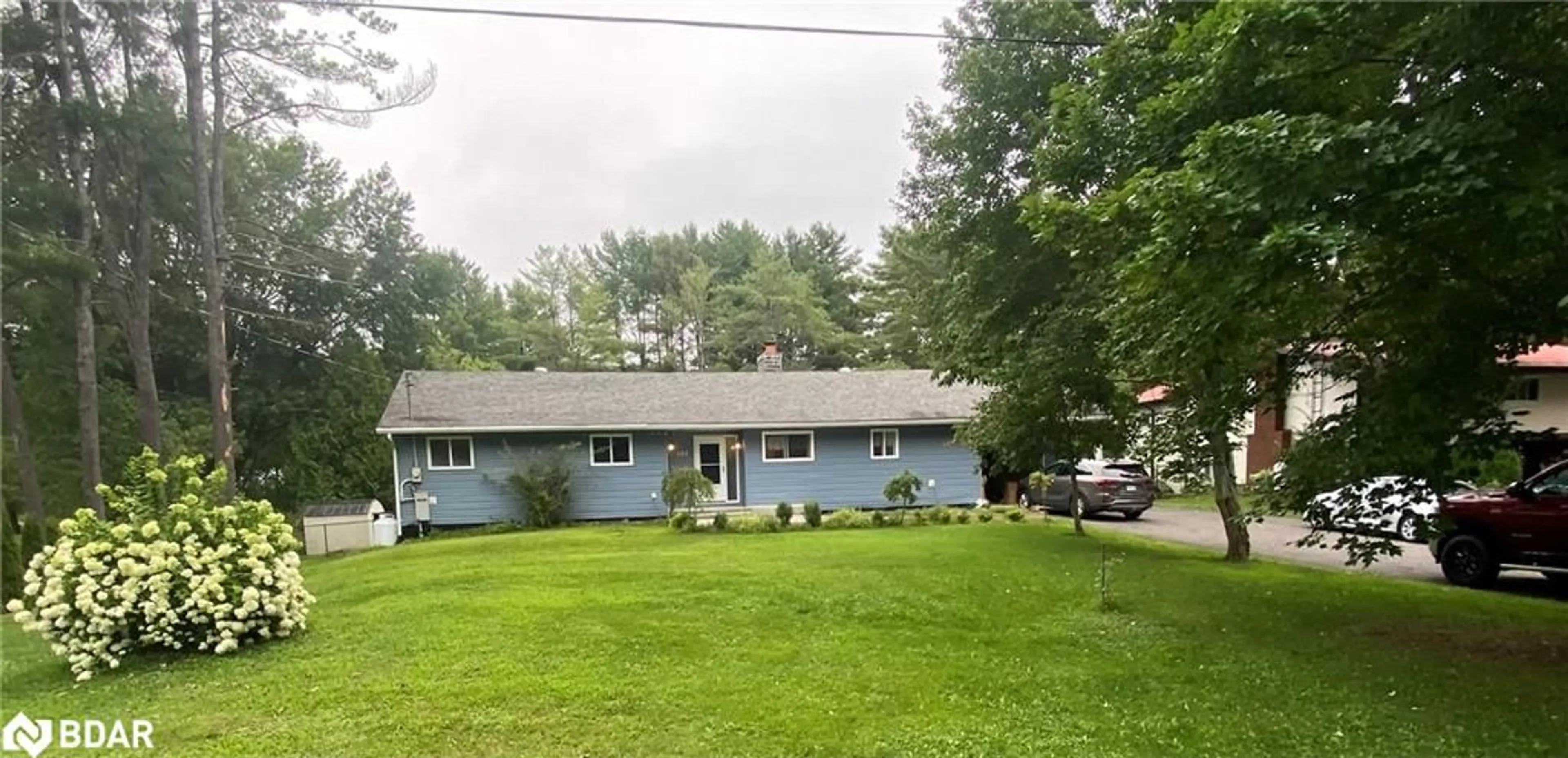 Frontside or backside of a home for 105 Fredrick St St, Bracebridge Ontario P1L 0A1