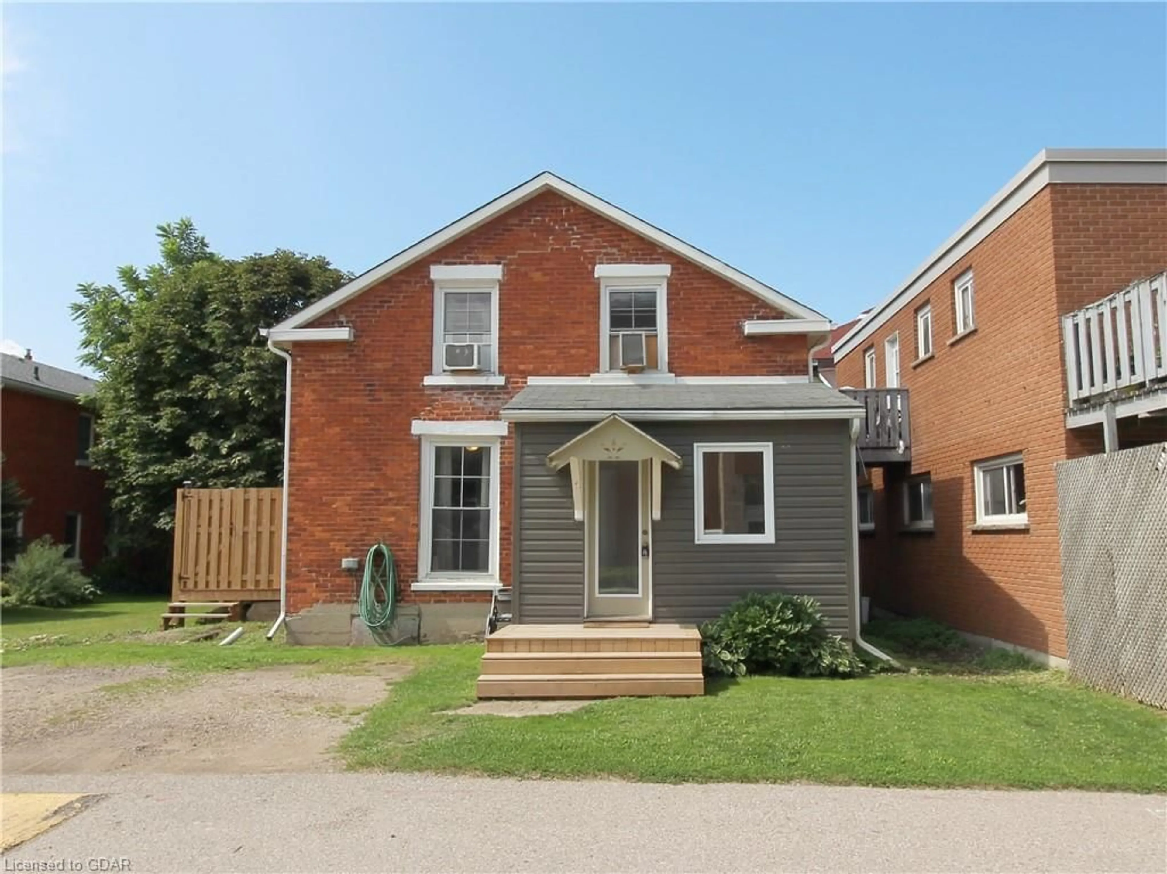 Frontside or backside of a home, cottage for 211 George St, Arthur Ontario N0G 1A0