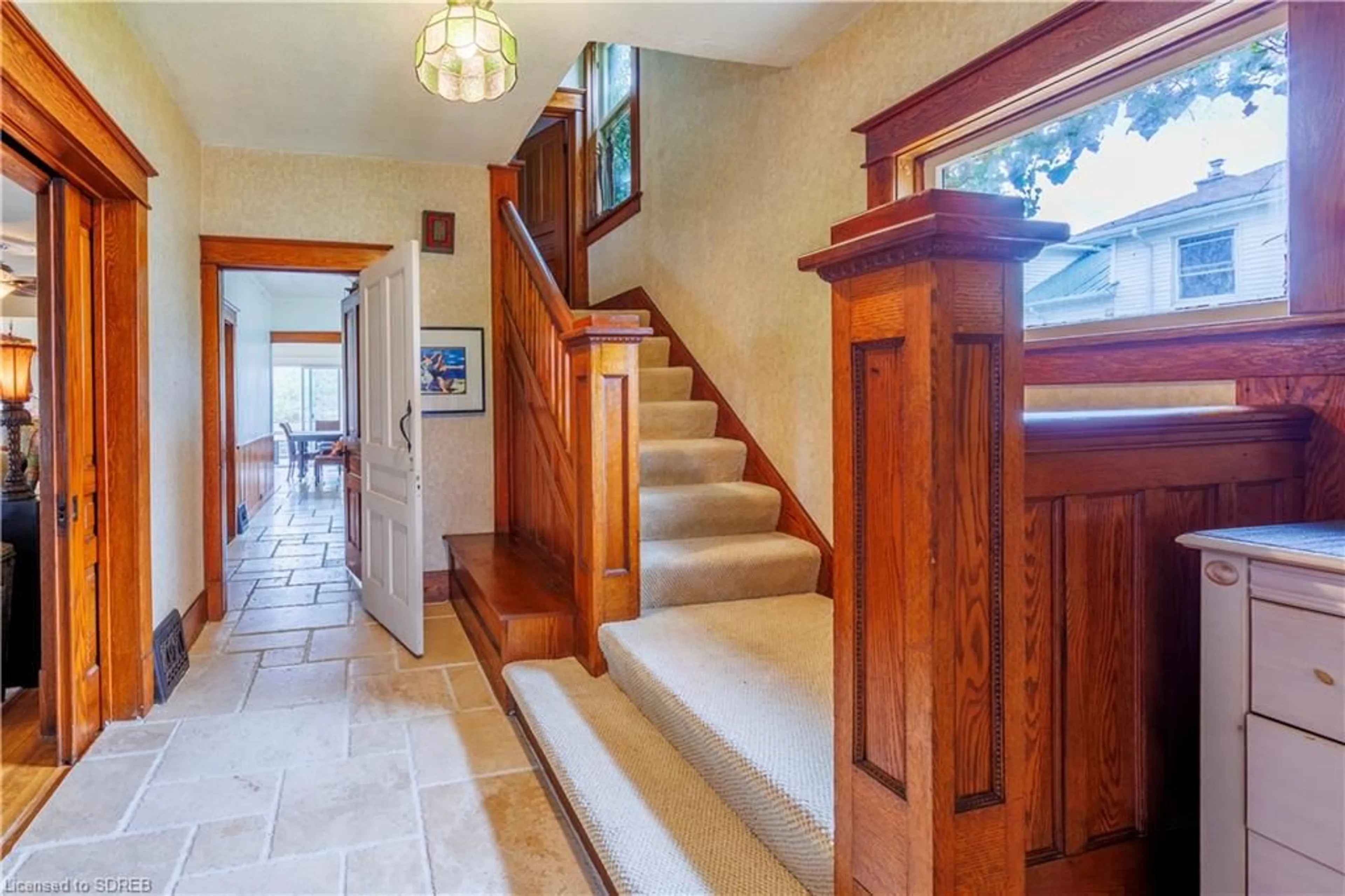 Indoor foyer, wood floors for 207 Market St, Port Dover Ontario N0A 1N0