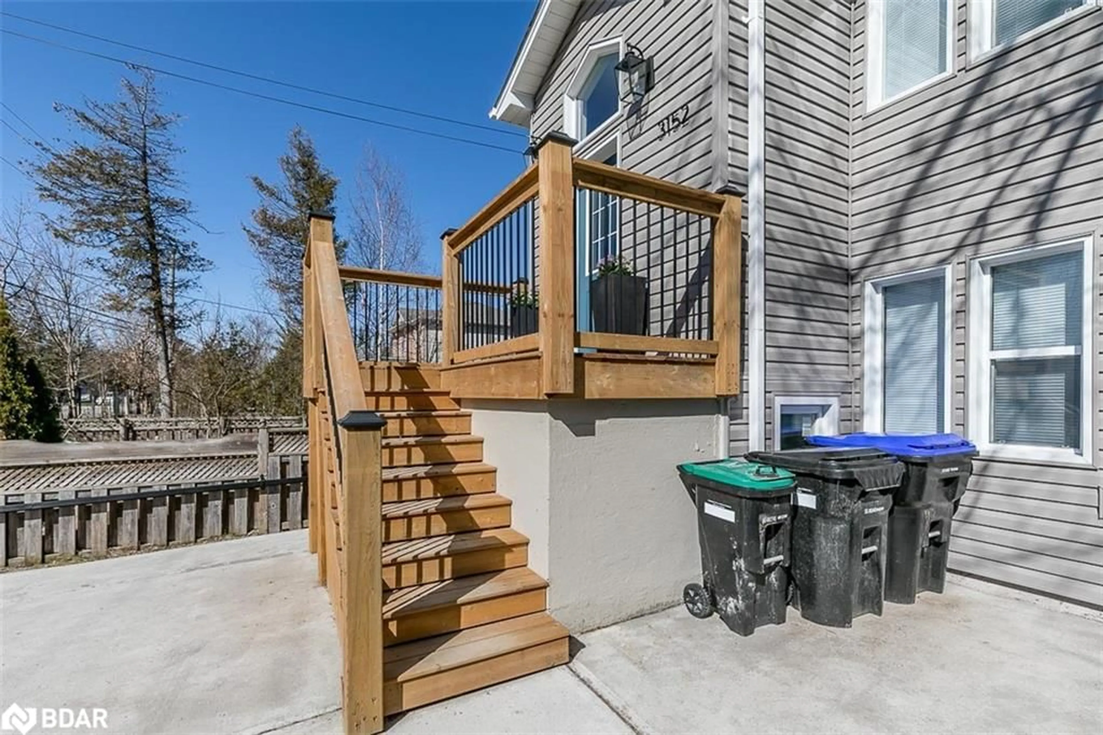 Patio for 3152 Mosley St, Wasaga Beach Ontario L9Z 1V6