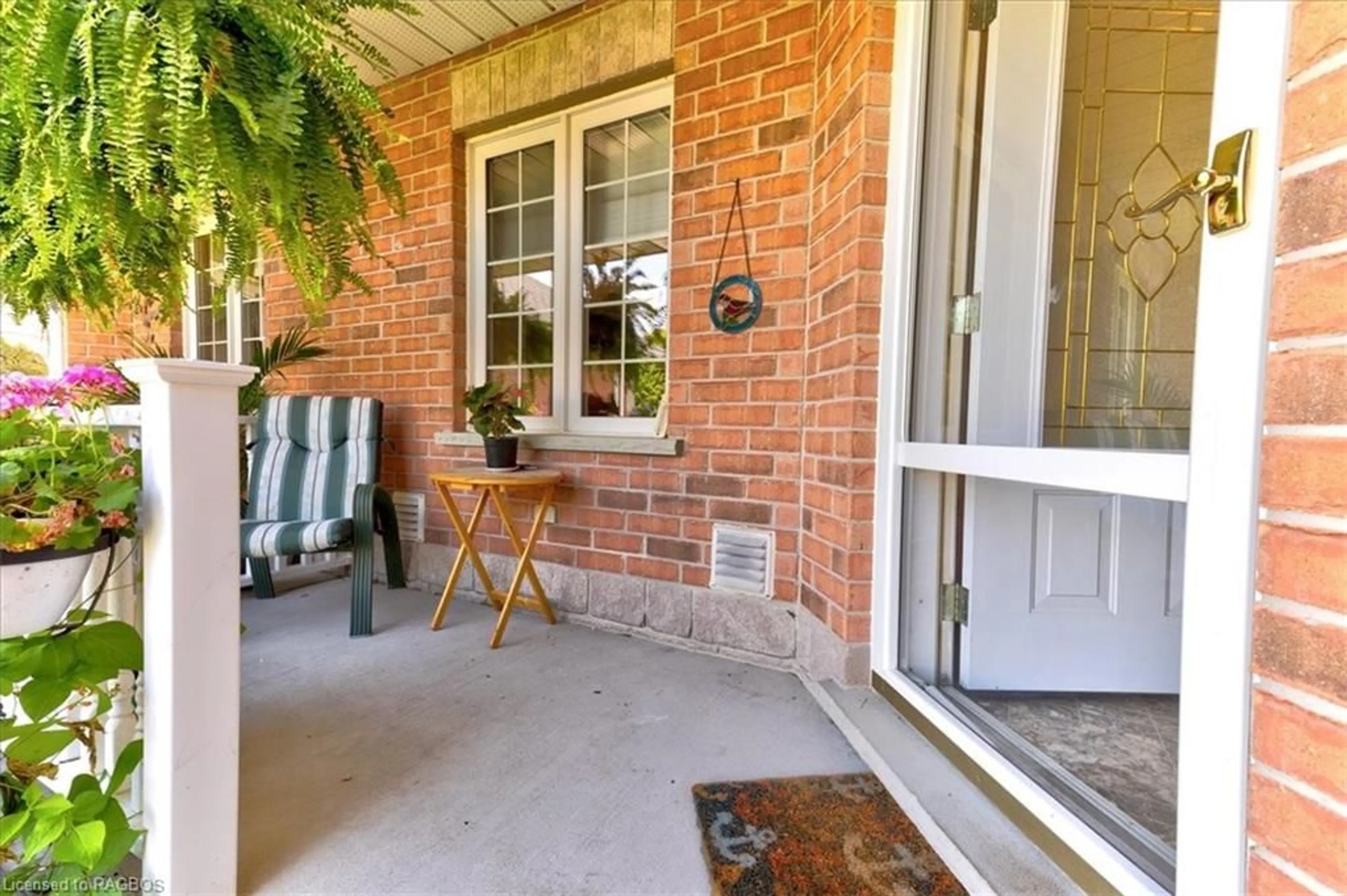 Patio, cottage for 123 Church St #3, Mount Forest Ontario N0G 2L2