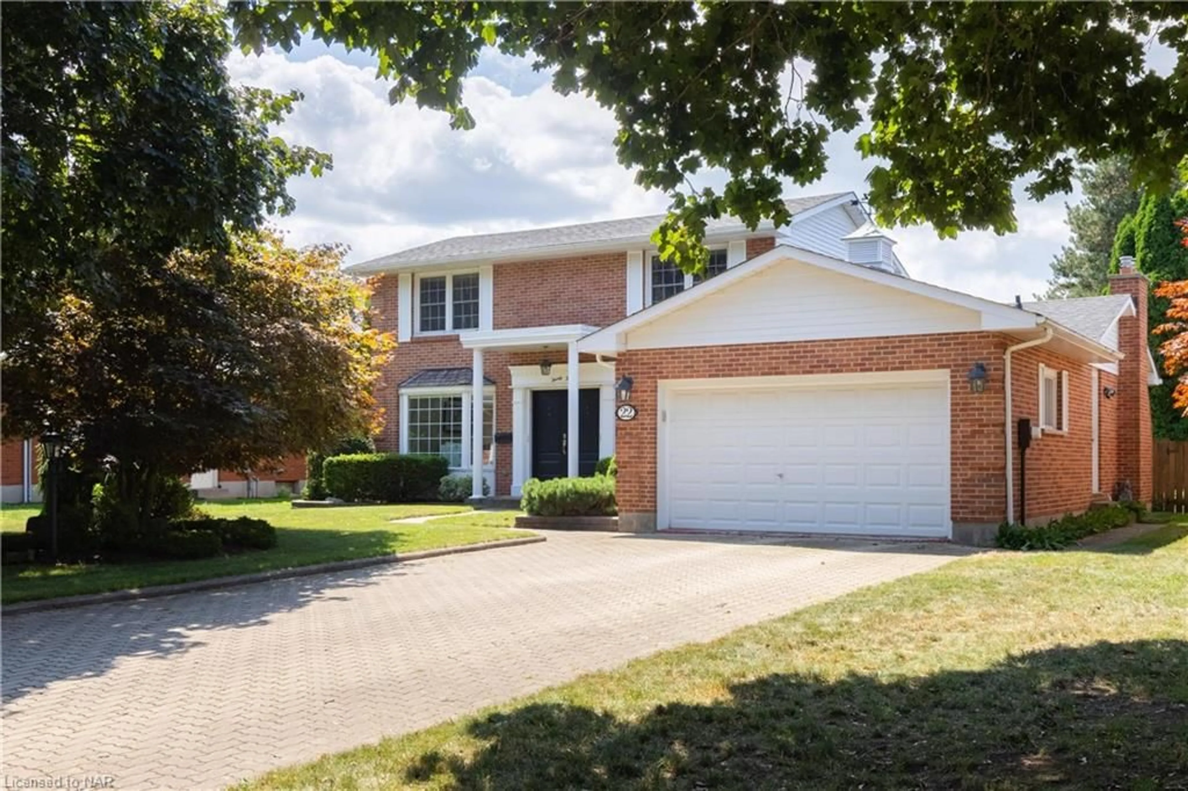 Home with brick exterior material for 22 Port Master Dr, St. Catharines Ontario L2N 7A2