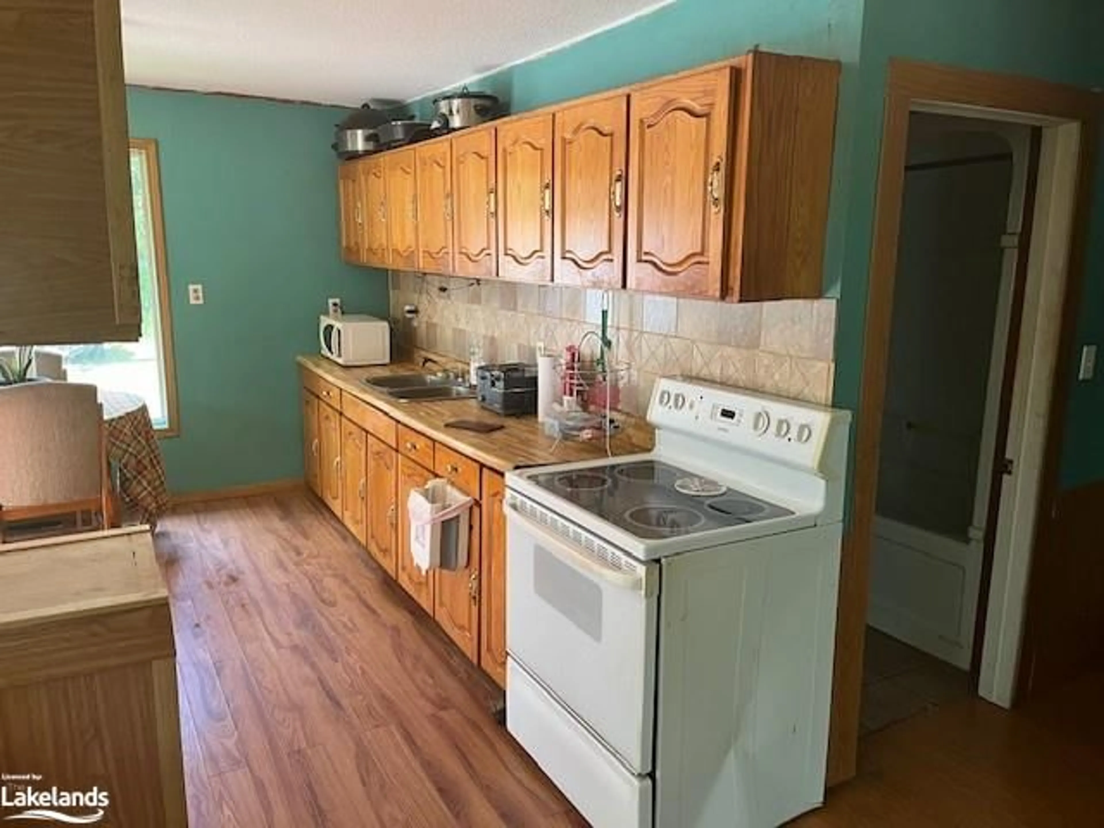 Standard kitchen for 436 Pickerel & Jack Lake Rd, Armour Ontario P0A 1C0