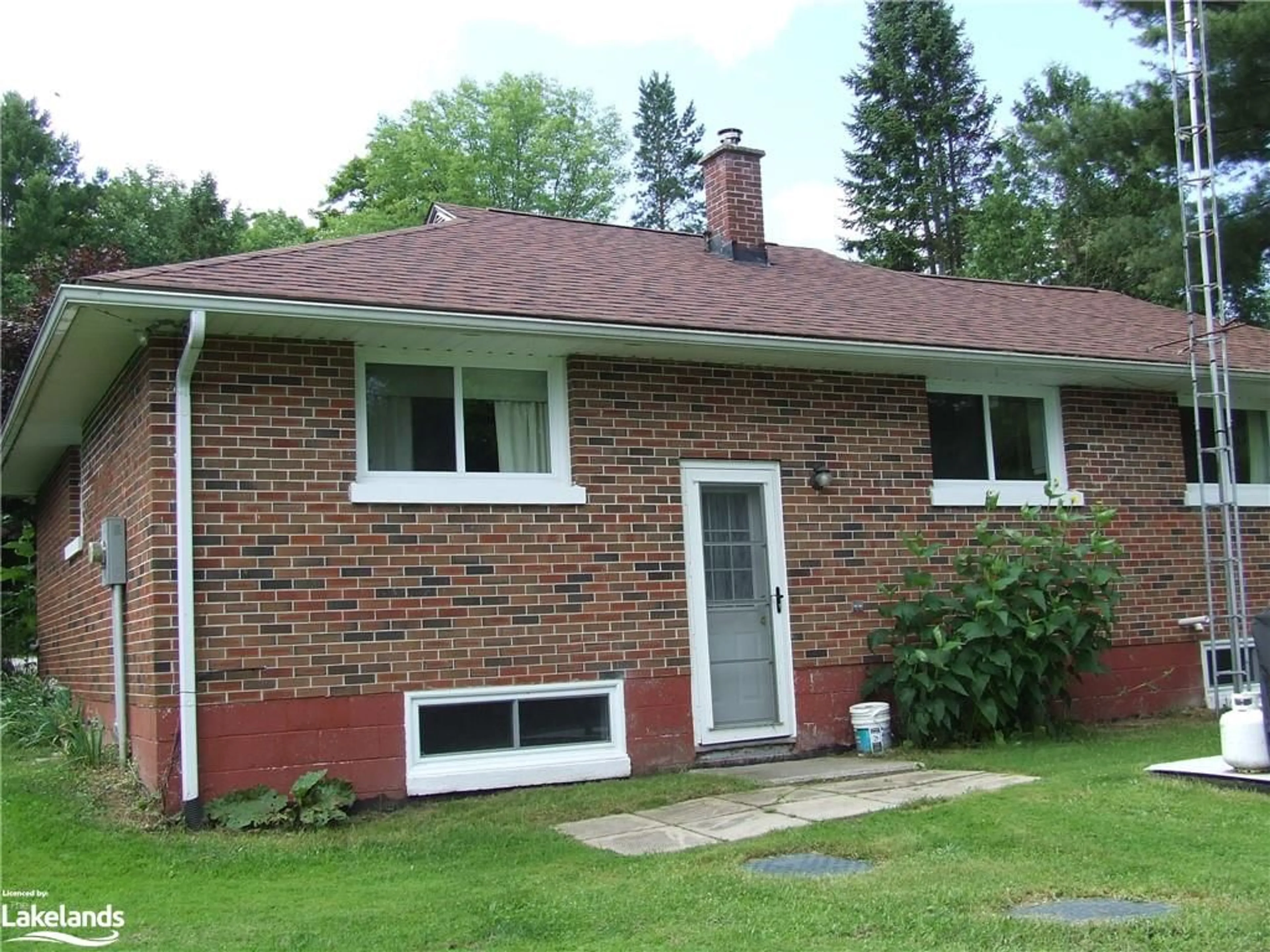 Frontside or backside of a home, cottage for 1670 Windermere Rd, Utterson Ontario P0B 1M0