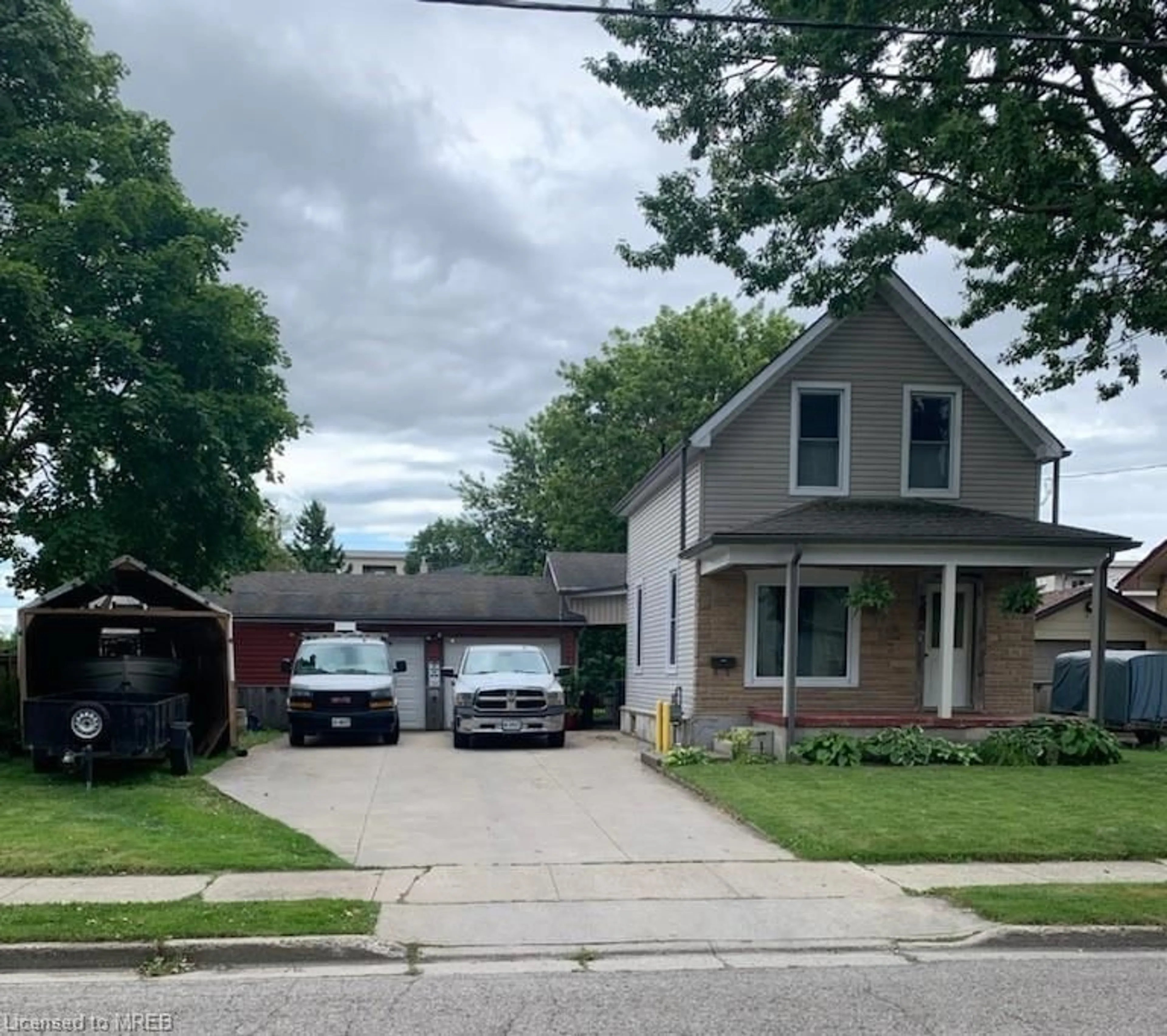 Frontside or backside of a home, the street view for 507 Brunswick St, Stratford Ontario N5A 3N7