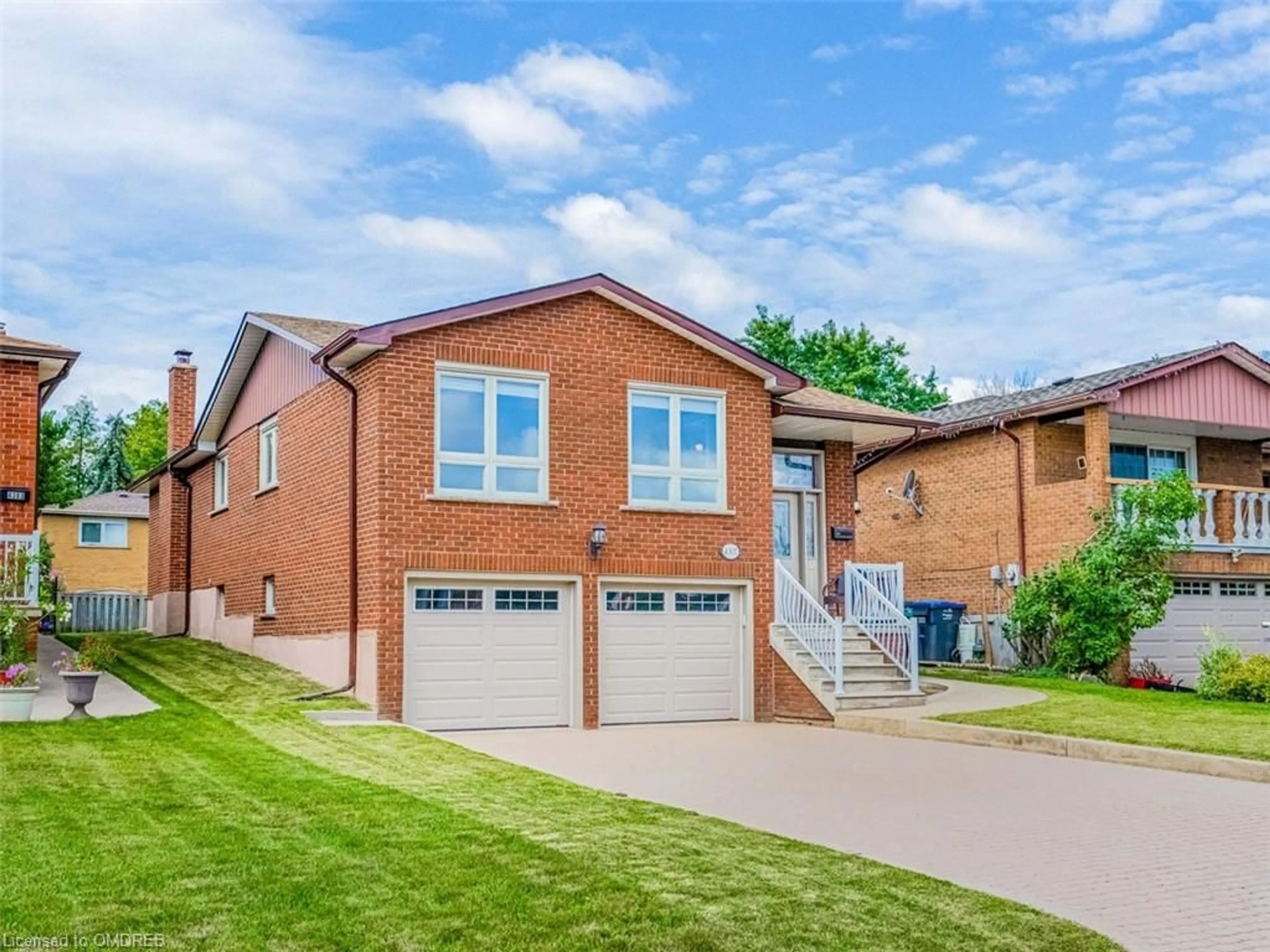 Home with brick exterior material for 4307 Alta Crt, Mississauga Ontario L4Z 1N6