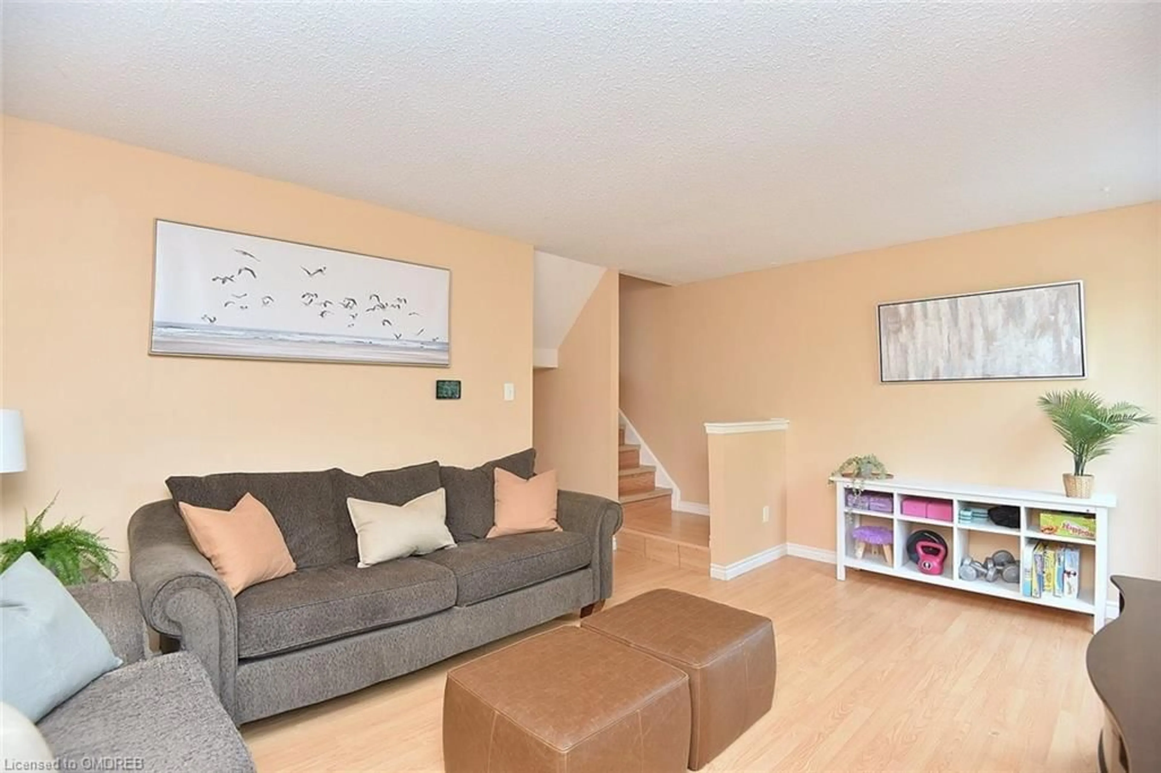 Living room for 11 Queenslea Dr #159, Hamilton Ontario L8W 1T7