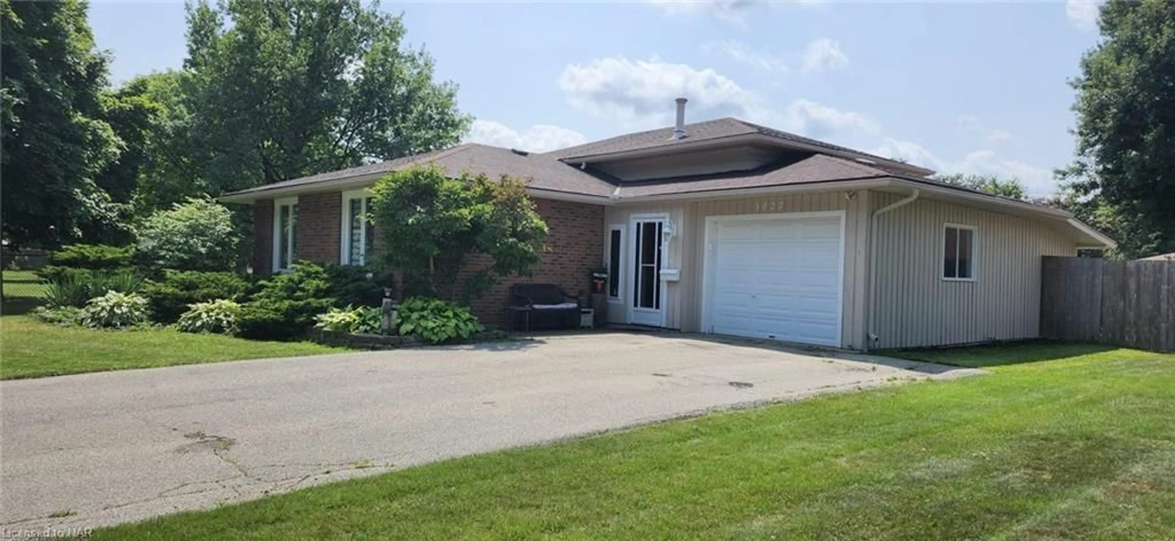 Frontside or backside of a home for 3427 Harvard Ave, Niagara Falls Ontario L2J 3S6