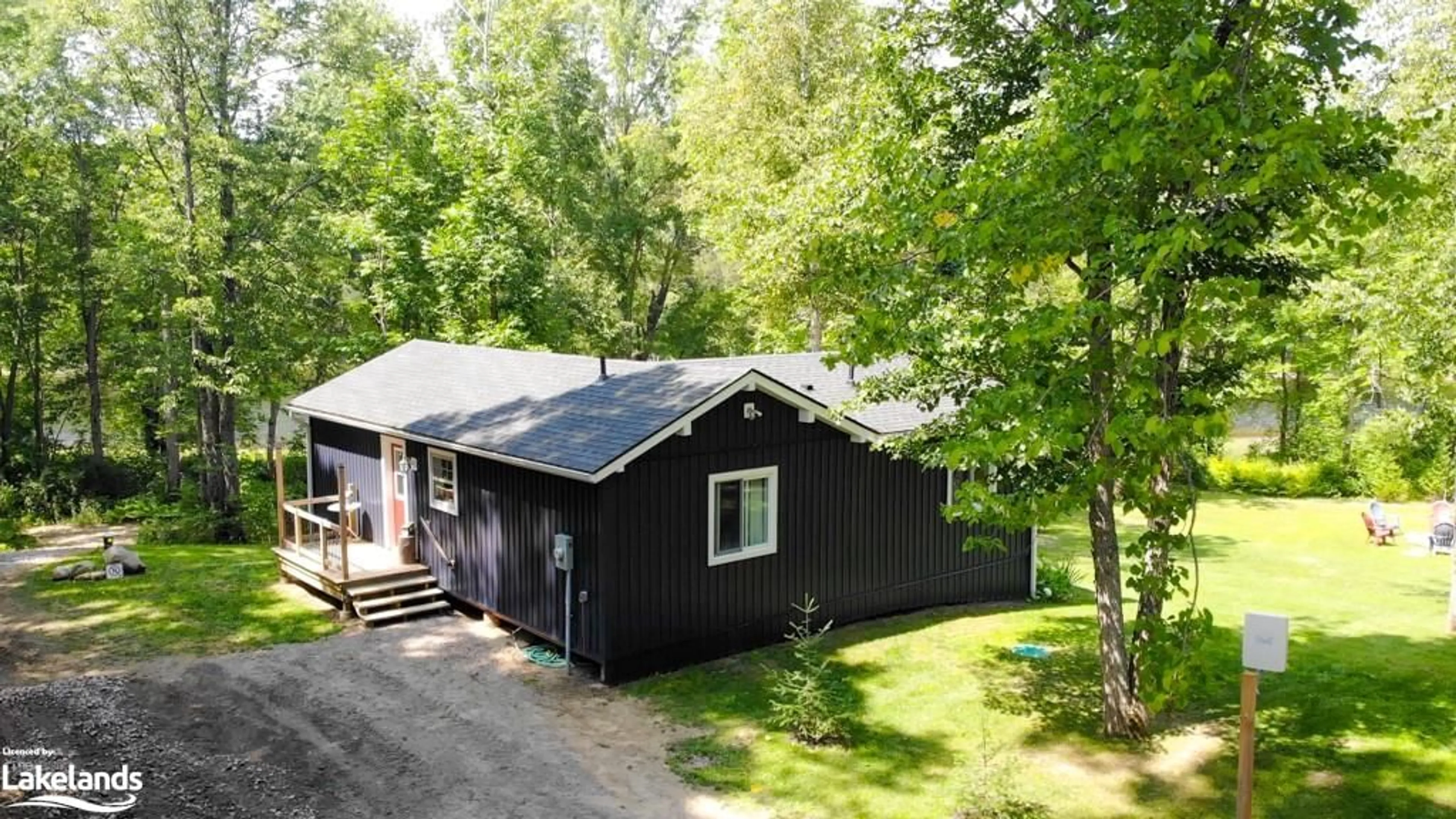 Shed for 46 Bestwick Crescent, Maple Island Ontario P0A 1G0