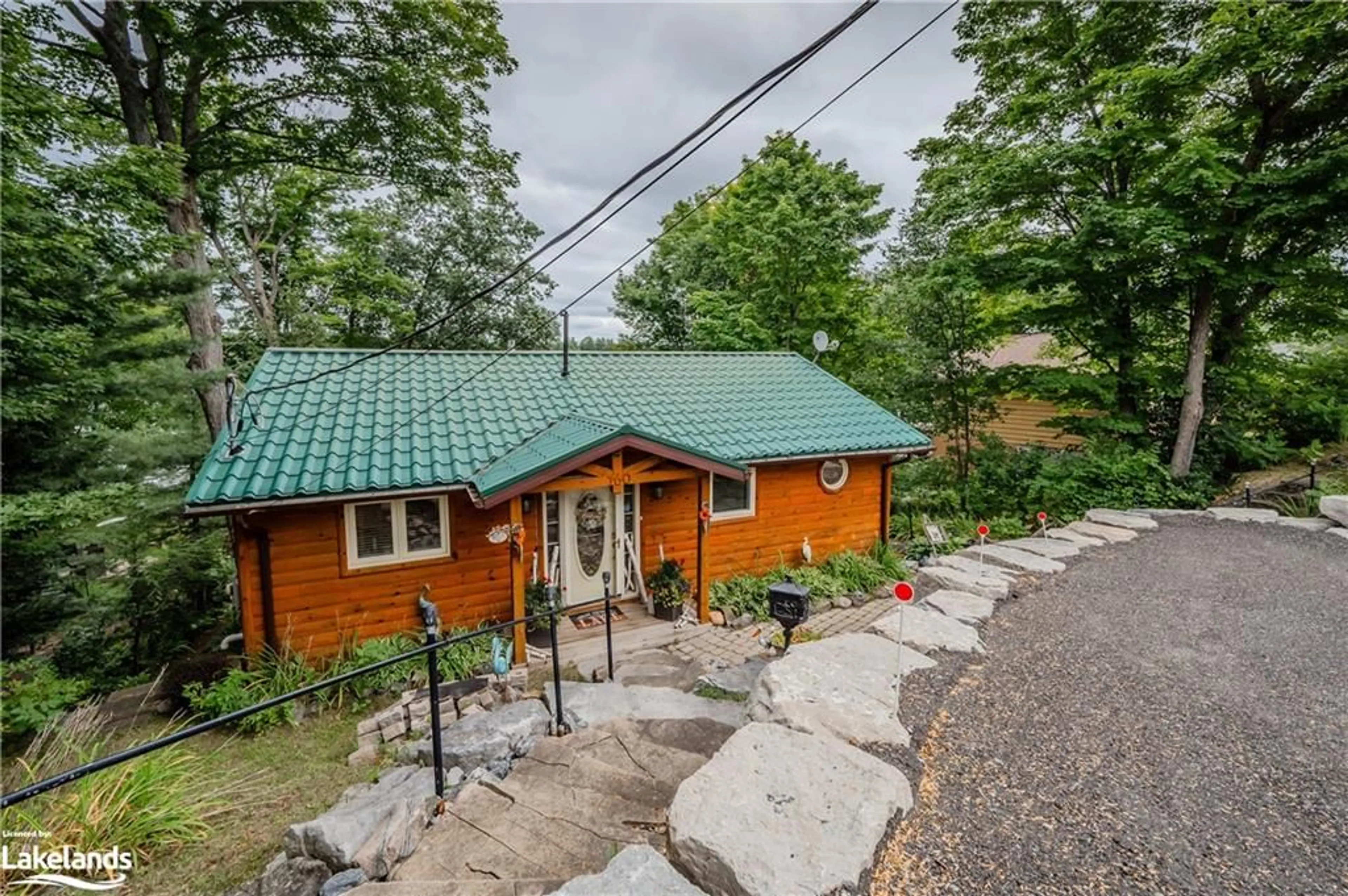 Cottage for 160 Hill St, Gravenhurst Ontario P1P 0G1