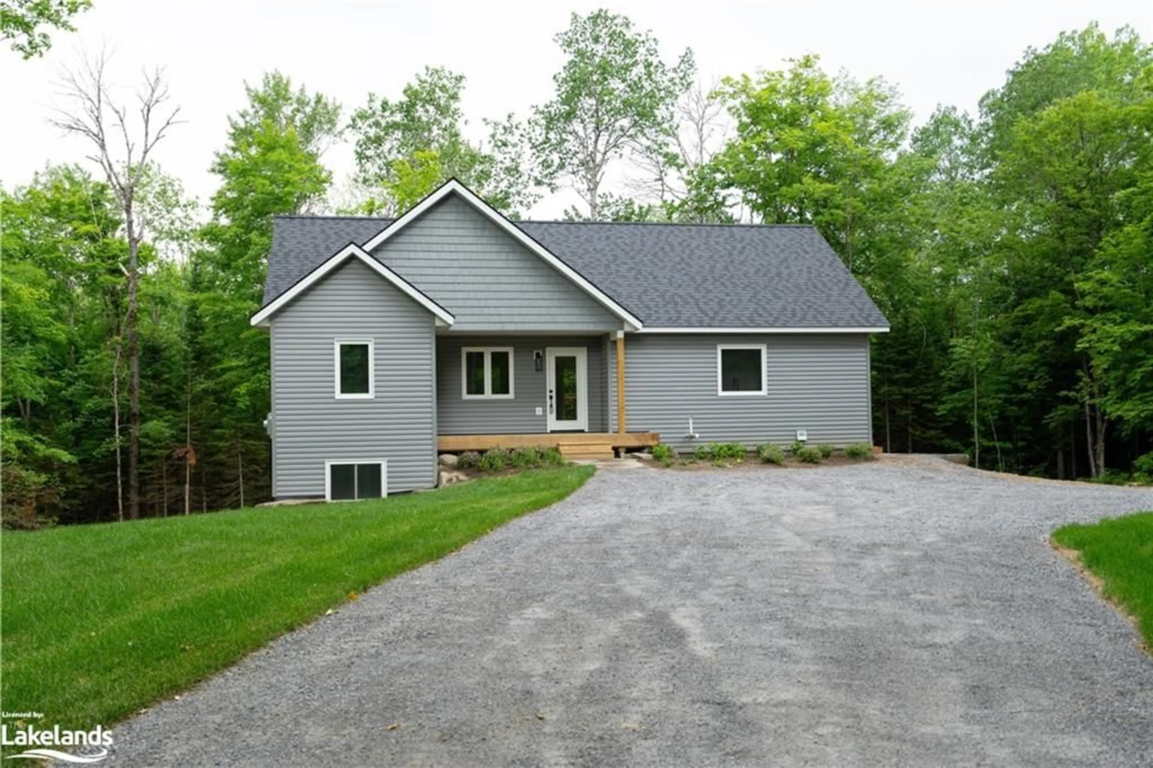 Frontside or backside of a home for 24 Collins Crt, Utterson Ontario P0B 1M0