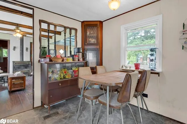 1231 County 11 Rd #21, Prince Edward County 4