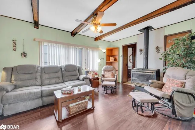 1231 County 11 Rd #21, Prince Edward County 5