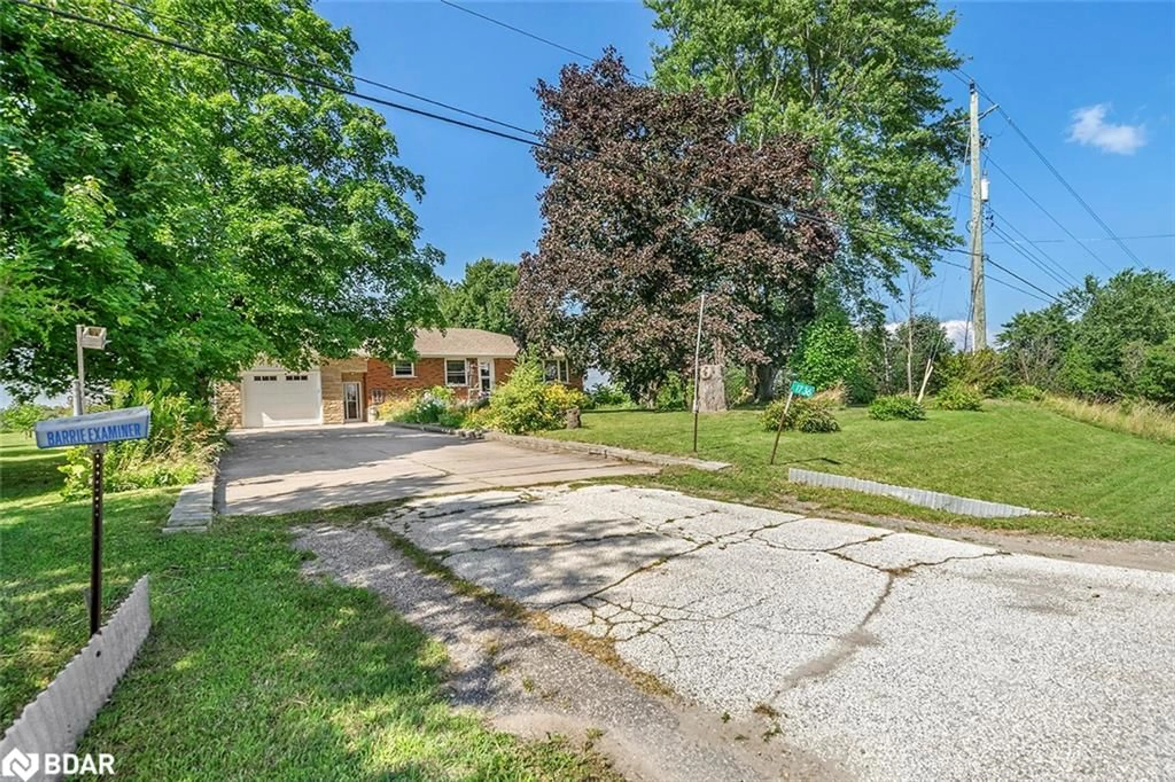 Patio, the street view for 1736 Killarney Beach Rd, Innisfil Ontario L0L 1W0