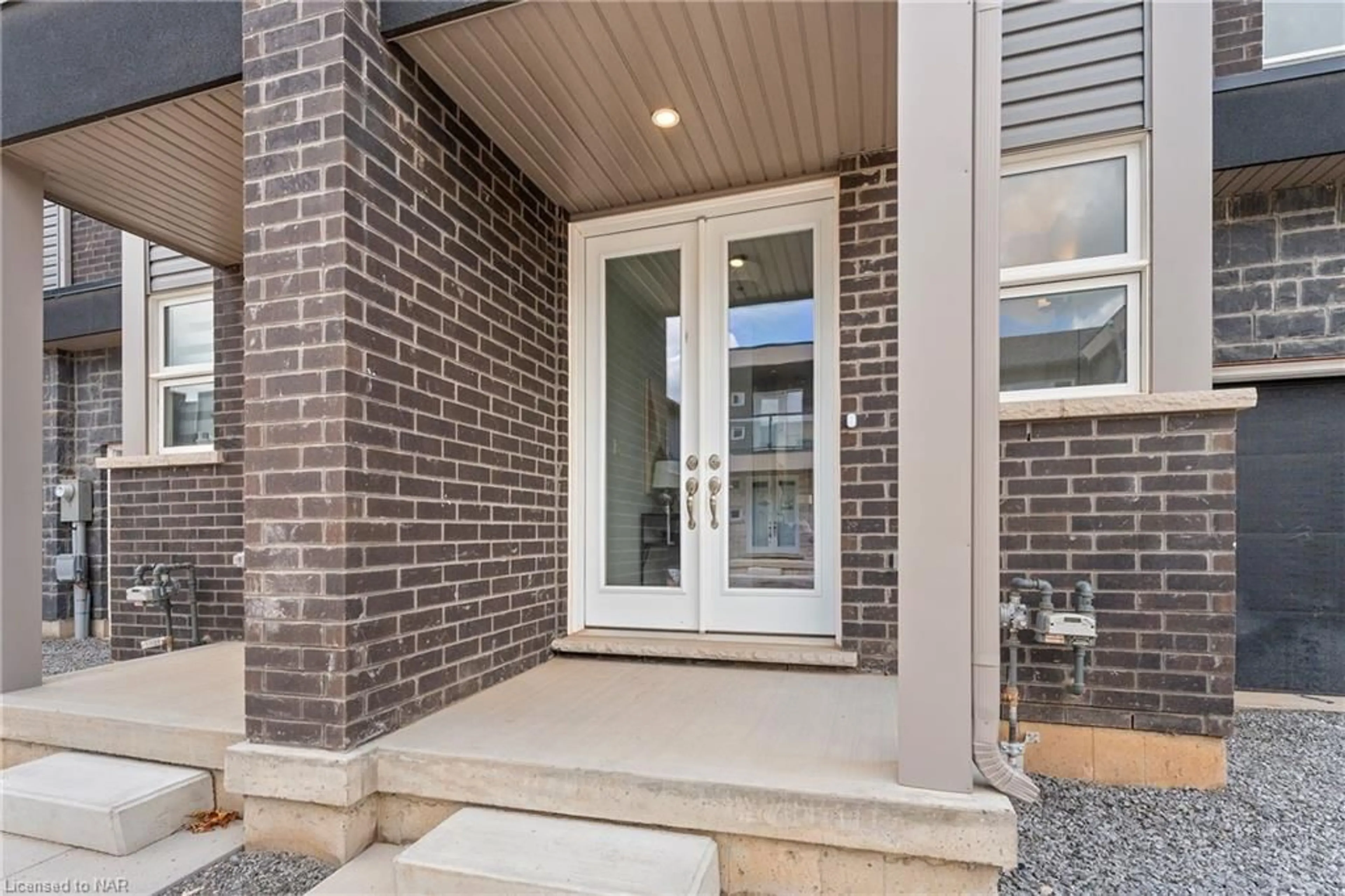 Home with brick exterior material for 5672 Dorchester Rd #22, Niagara Falls Ontario L2G 5K6