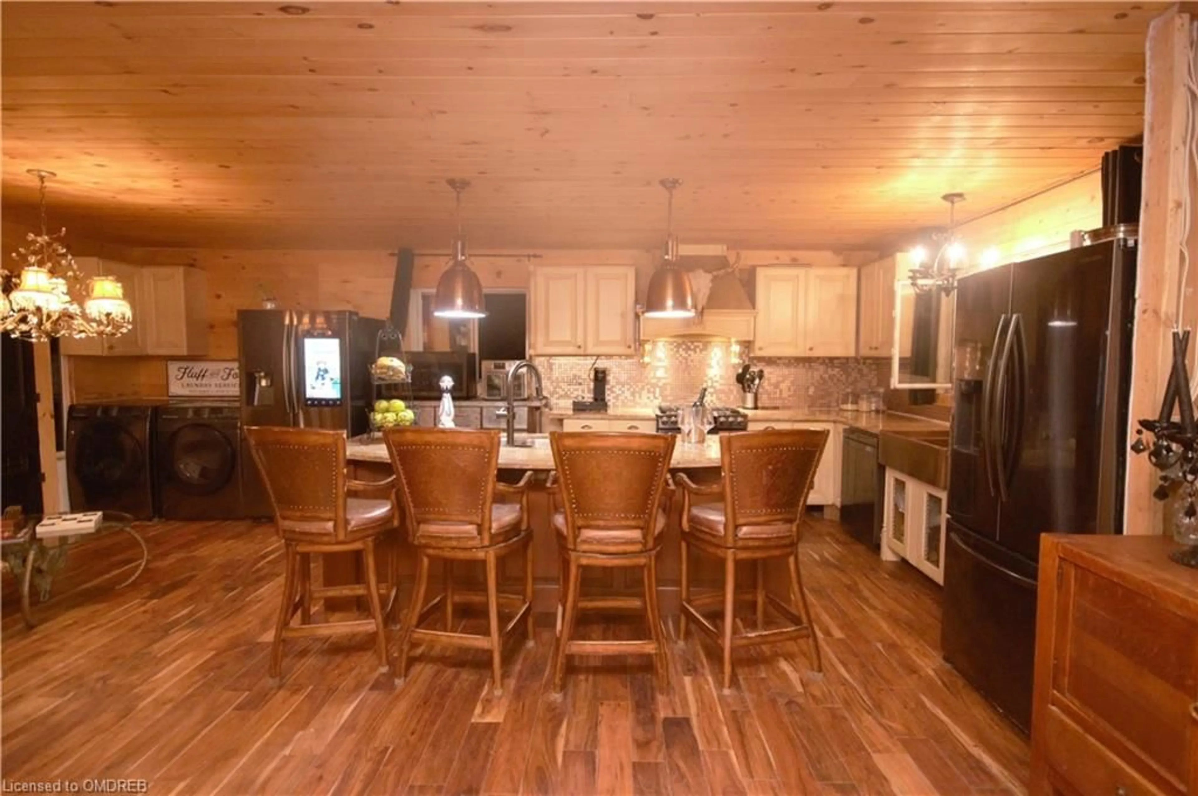 Open concept kitchen for 3227 Muskoka St, Washago Ontario L0K 2B0