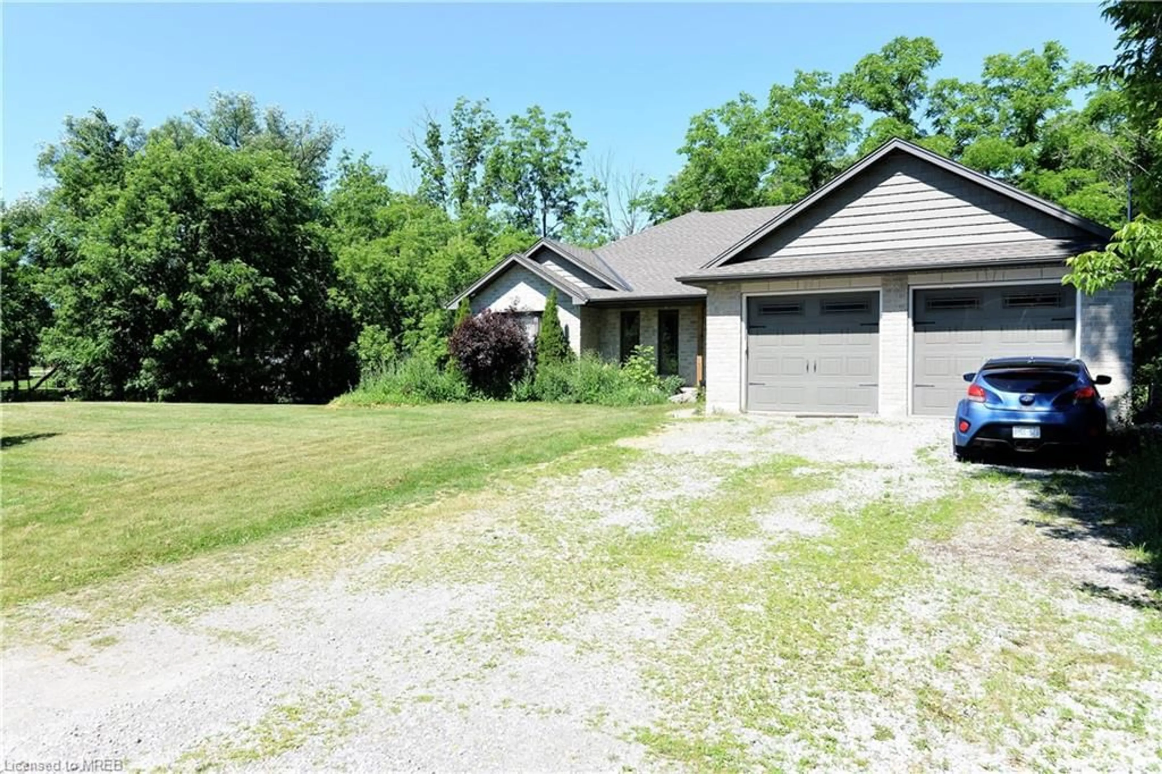 Frontside or backside of a home for 33 Centre St, Onondaga Ontario N3S 0G2