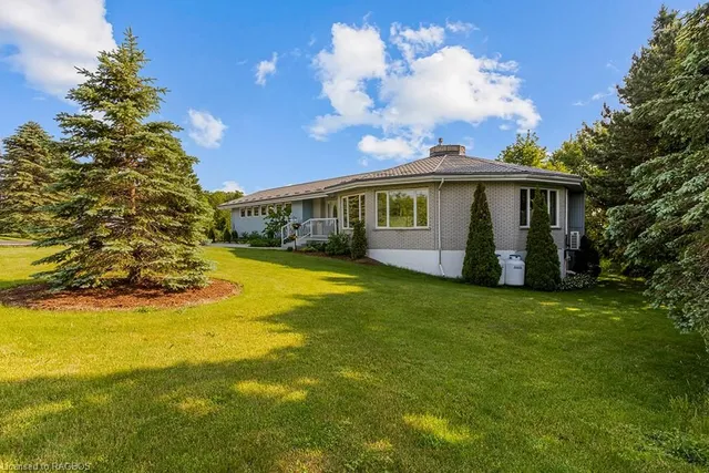 15 Isthmus Bay Rd, Lion's Head 3