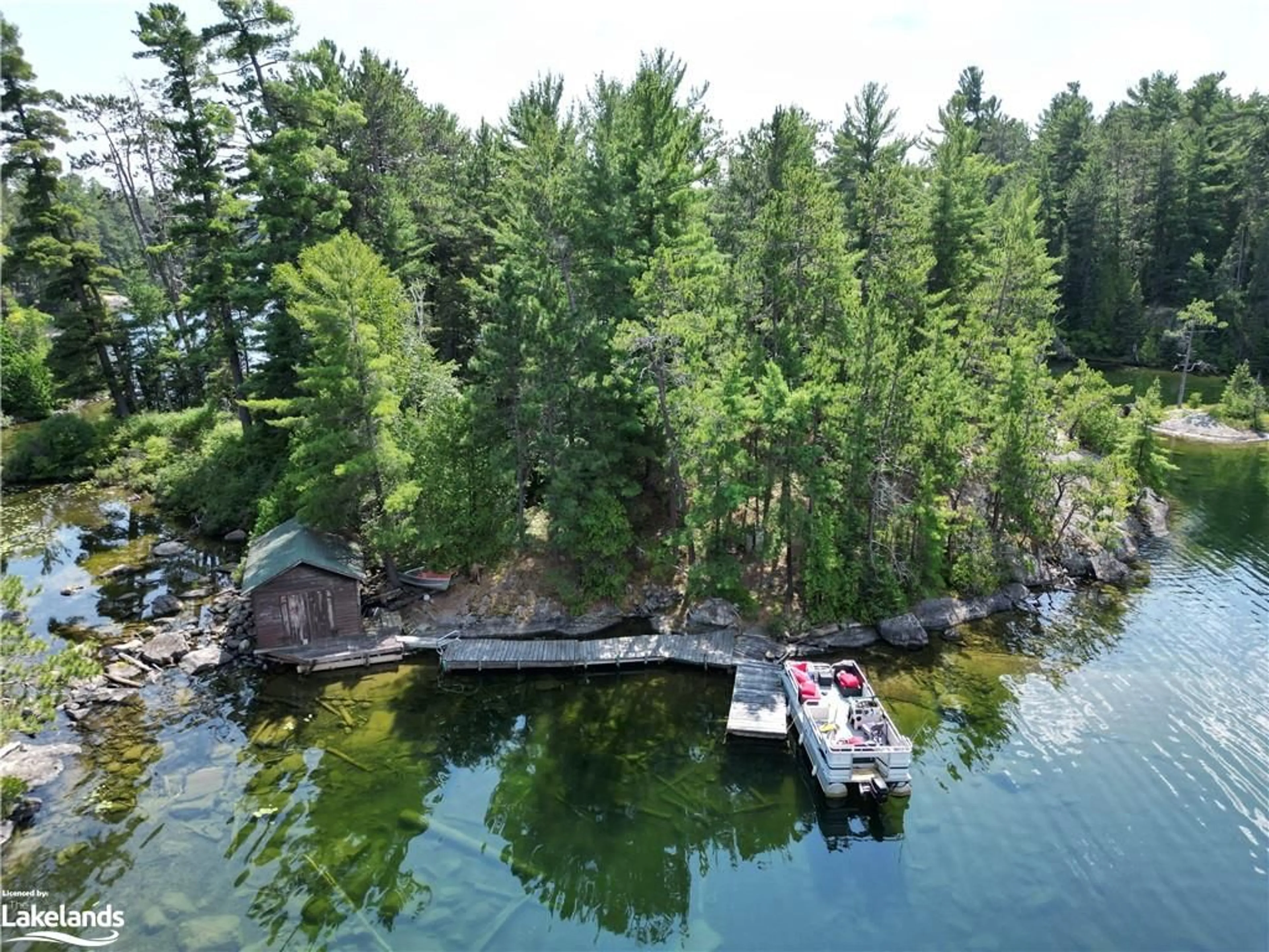 Shed for 1093 Lake Temagami Part 25 Island, Temagami Ontario P0H 2H0