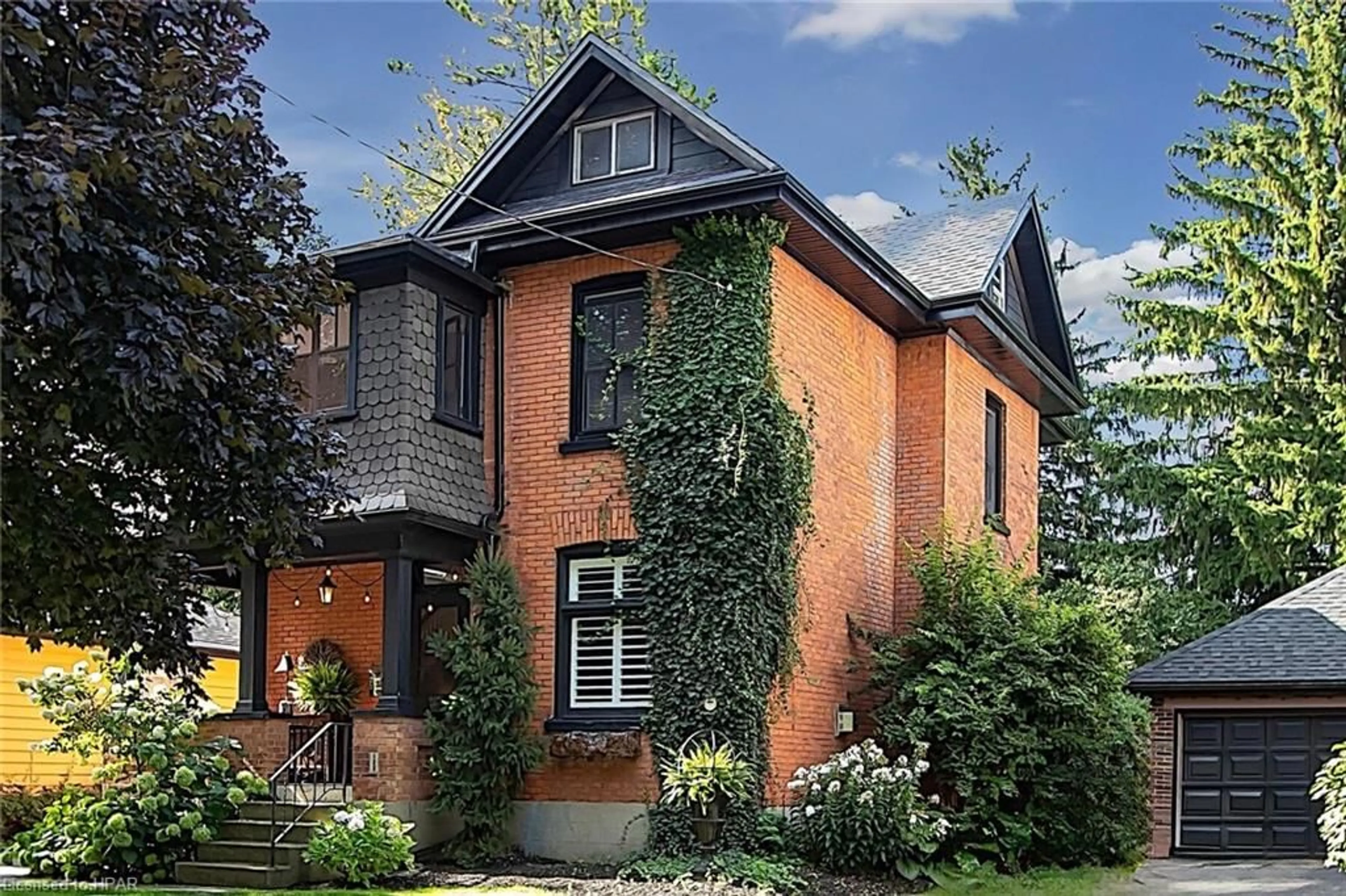 Home with brick exterior material for 125 Hibernia St, Stratford Ontario N5A 5V3