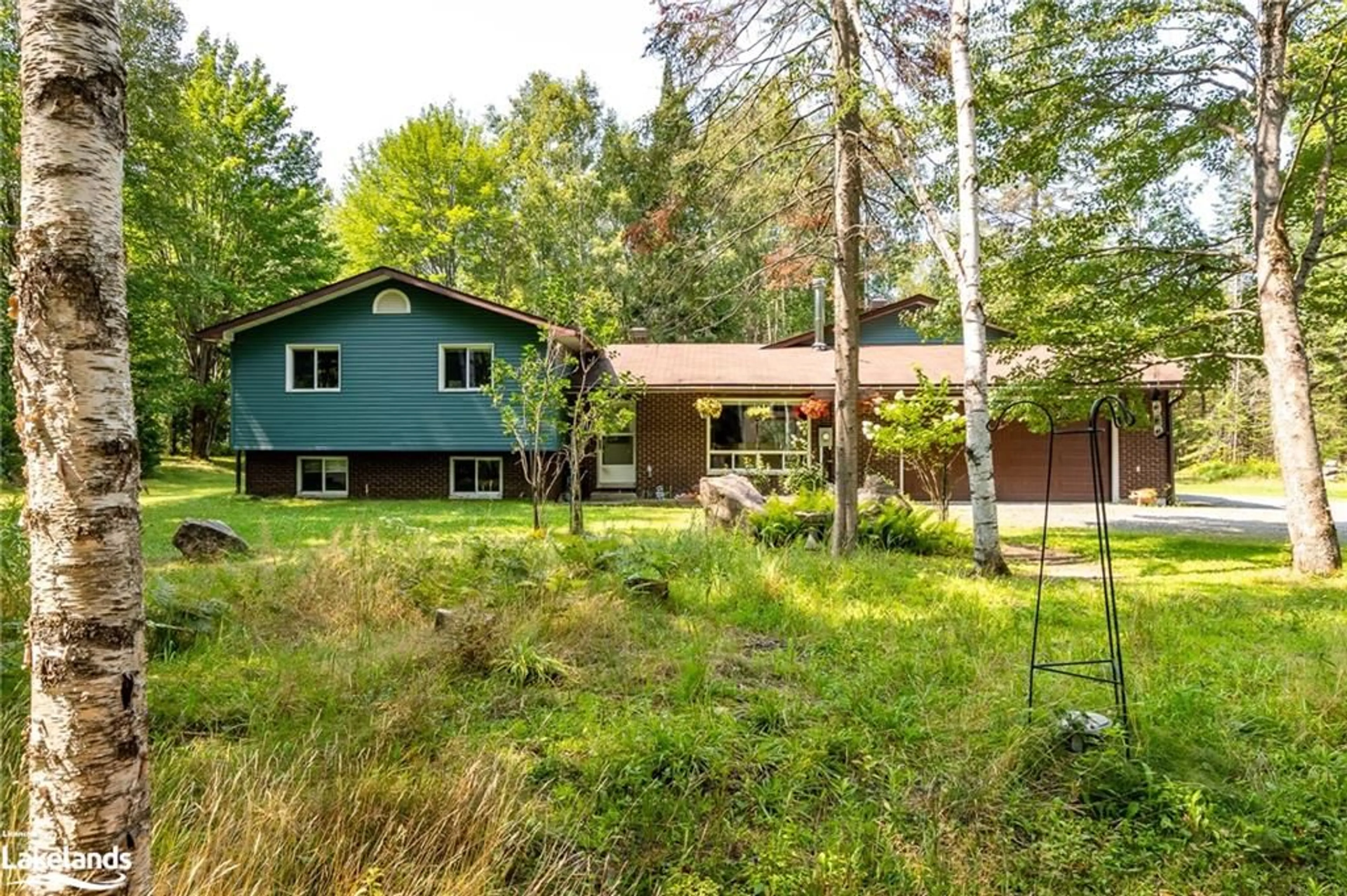 Cottage for 250 Browns Rd, Huntsville Ontario P1H 0A5