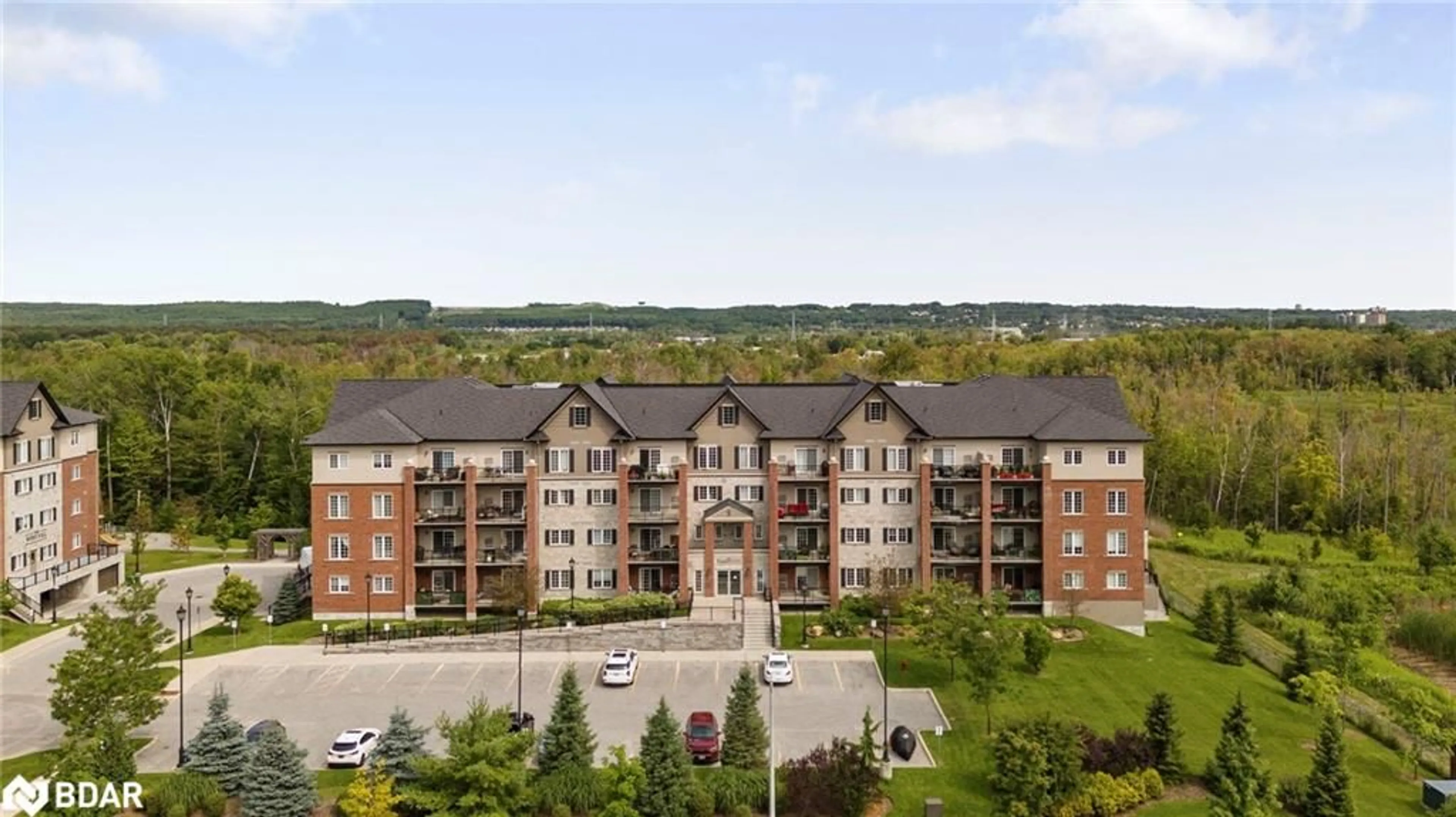 A pic from exterior of the house or condo for 5 Greenwich St #205, Barrie Ontario L4N 7Y8