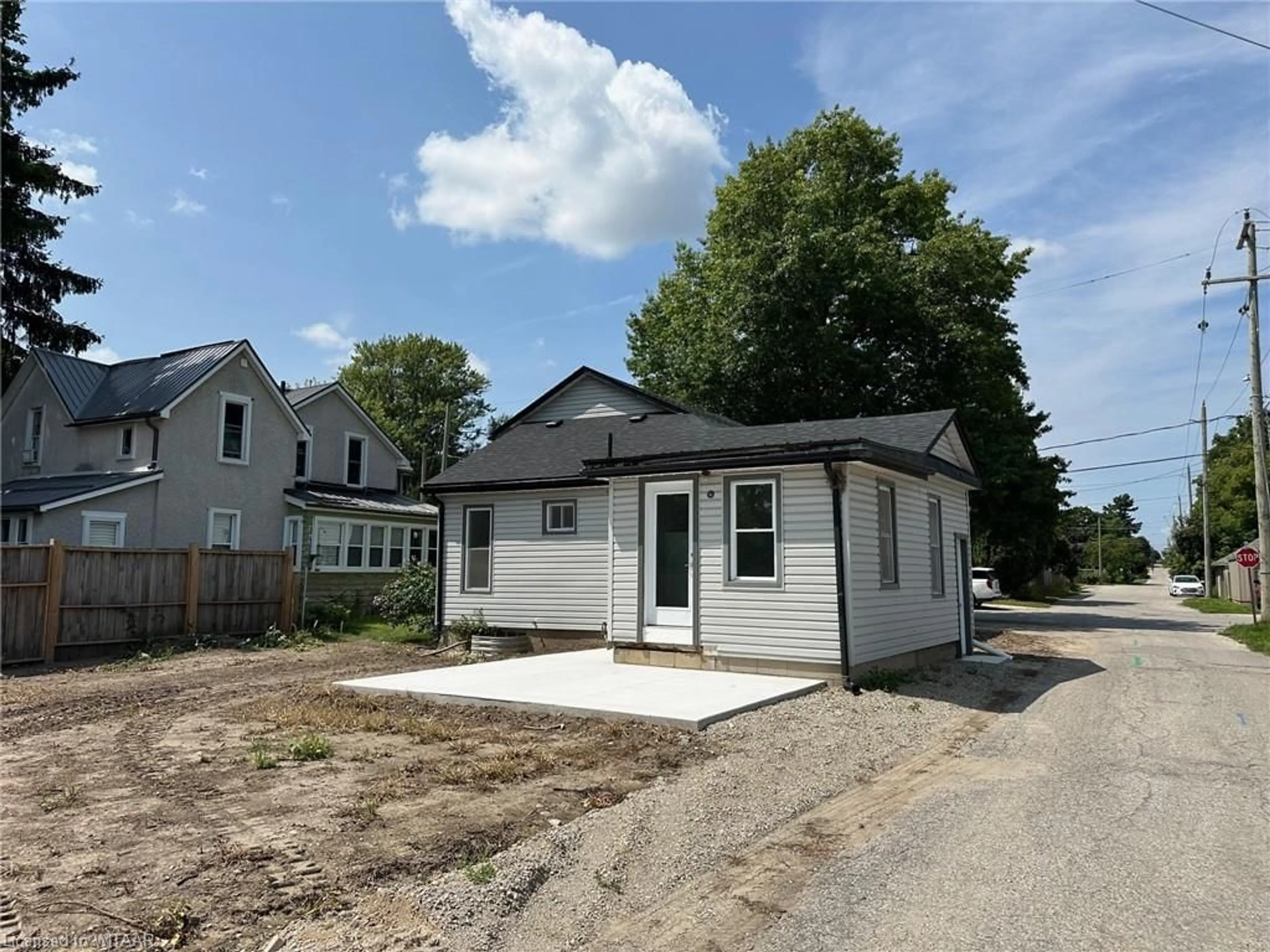 Frontside or backside of a home, cottage for 53 London St, Tillsonburg Ontario N4G 2L4