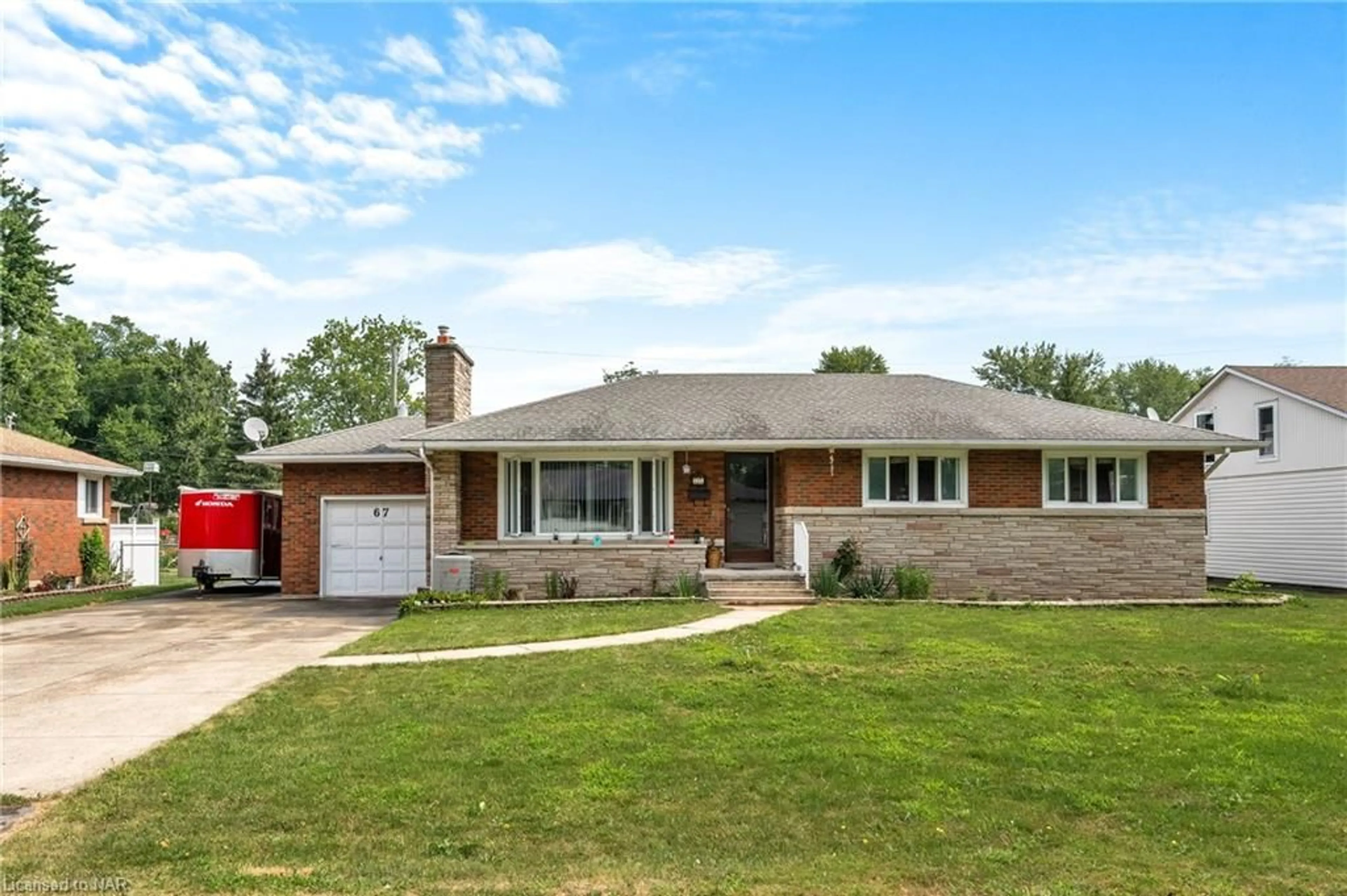 Home with brick exterior material for 67 Springfield St, Welland Ontario L3B 5M1