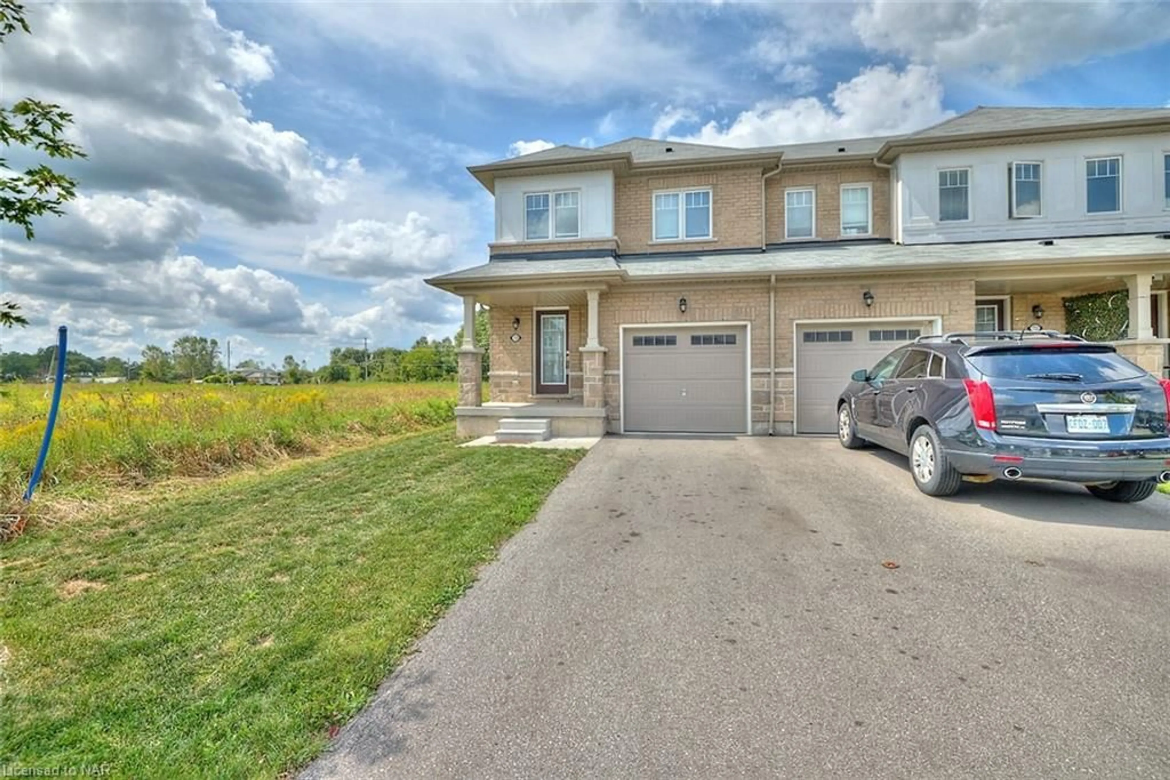 A pic from exterior of the house or condo for 7739 Dockweed Drive Dr, Niagara Falls Ontario L2H 2Y6