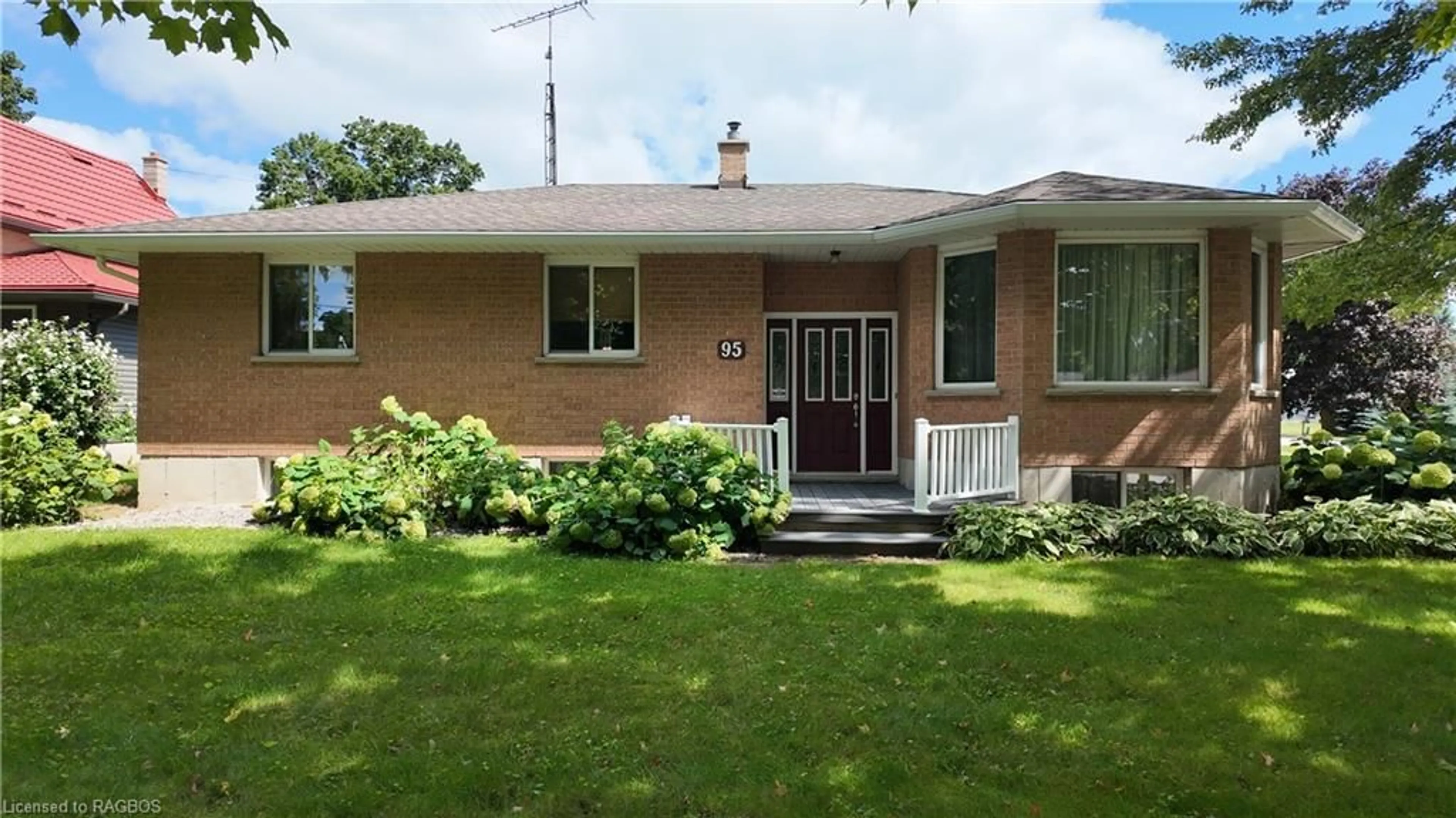 Frontside or backside of a home, cottage for 95 Dunedin Dr, Brussels Ontario N0G 1H0