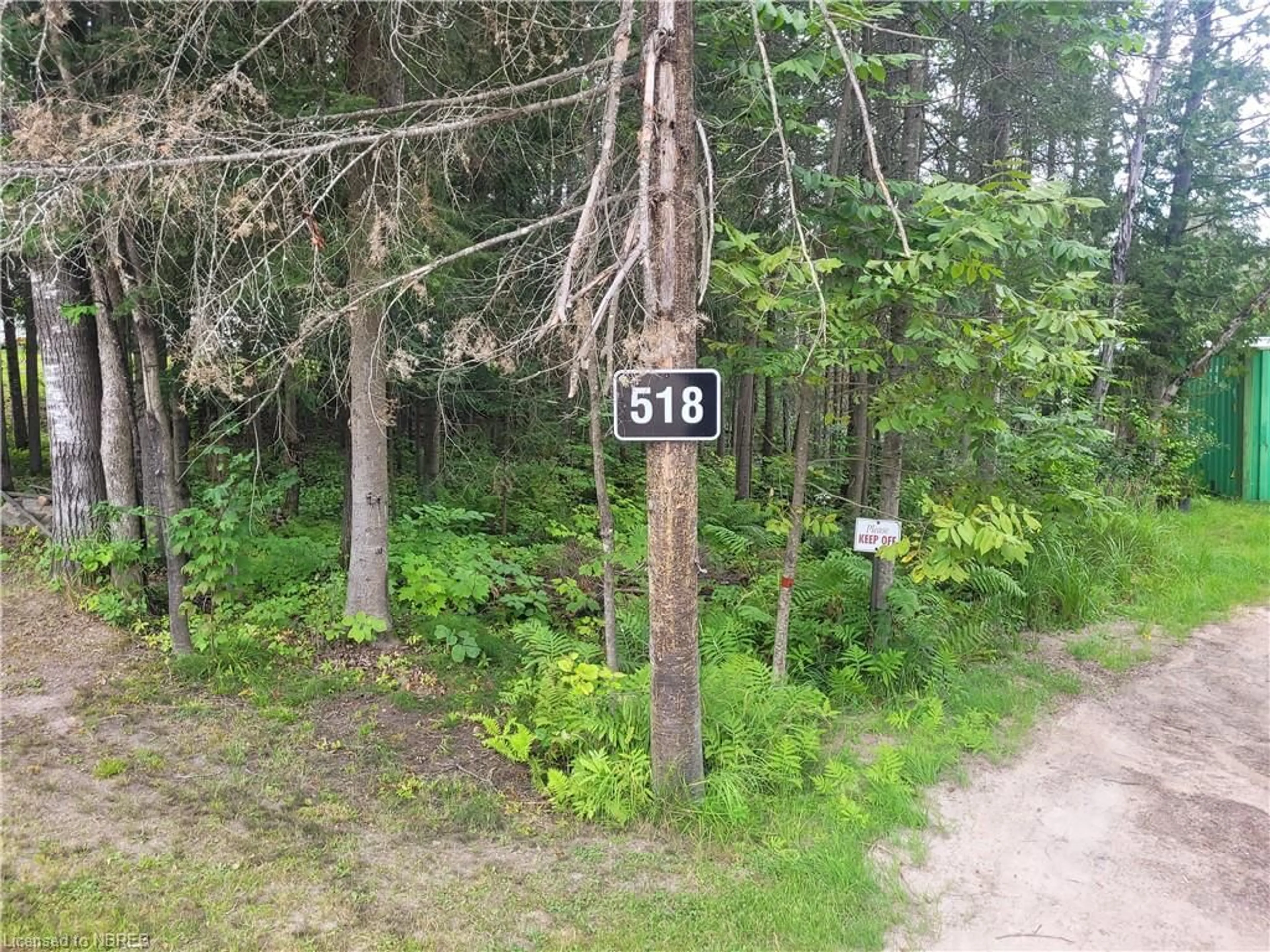 A pic from exterior of the house or condo, the street view for 518 Maple Rd, Bonfield Ontario P0H 2E0