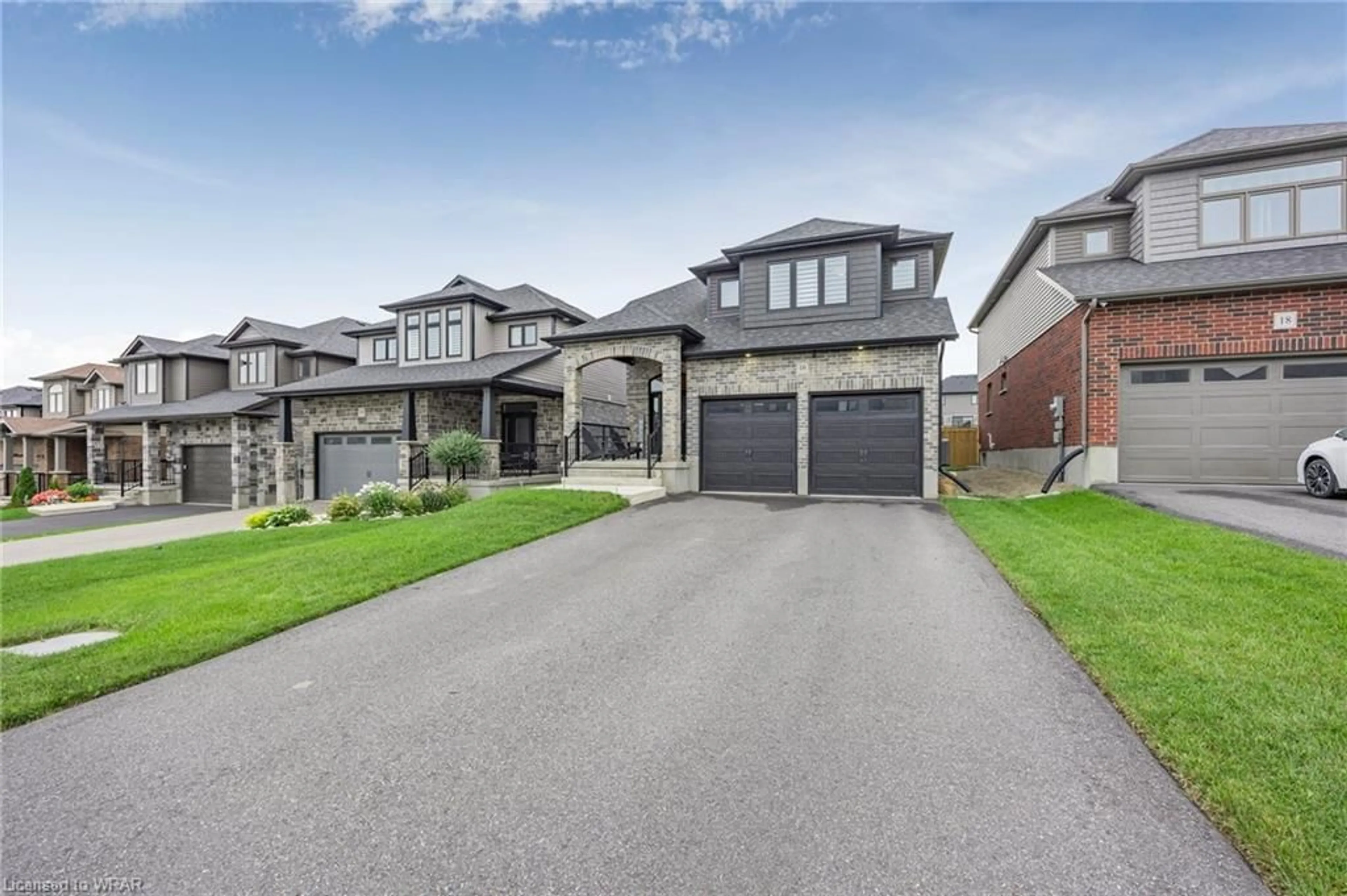 Frontside or backside of a home for 16 Tindall Cres, Grand Valley Ontario L9W 6P2