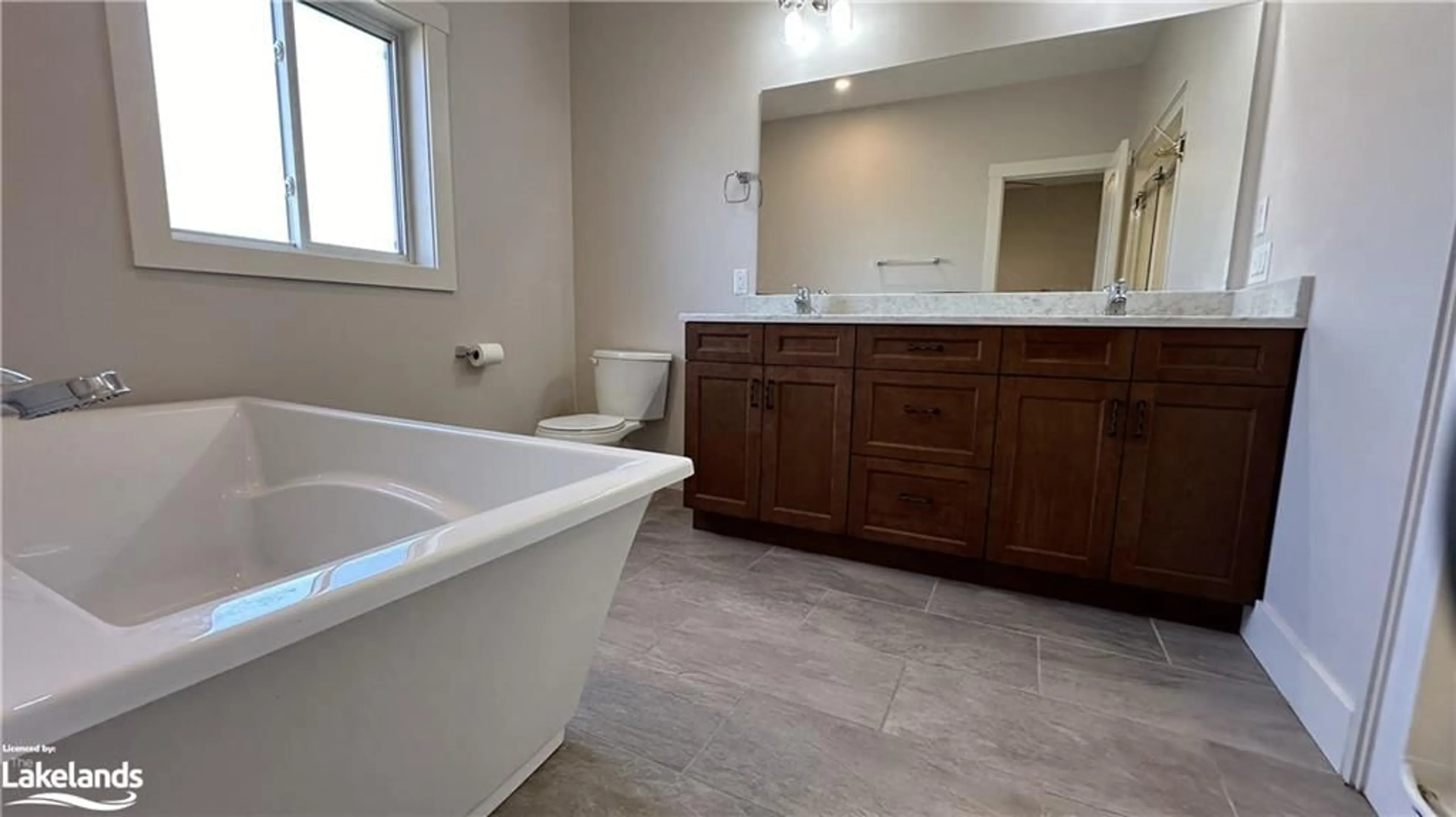 Bathroom, ceramic floors for 429 Buckby Lane, Port Elgin Ontario N0H 2C1