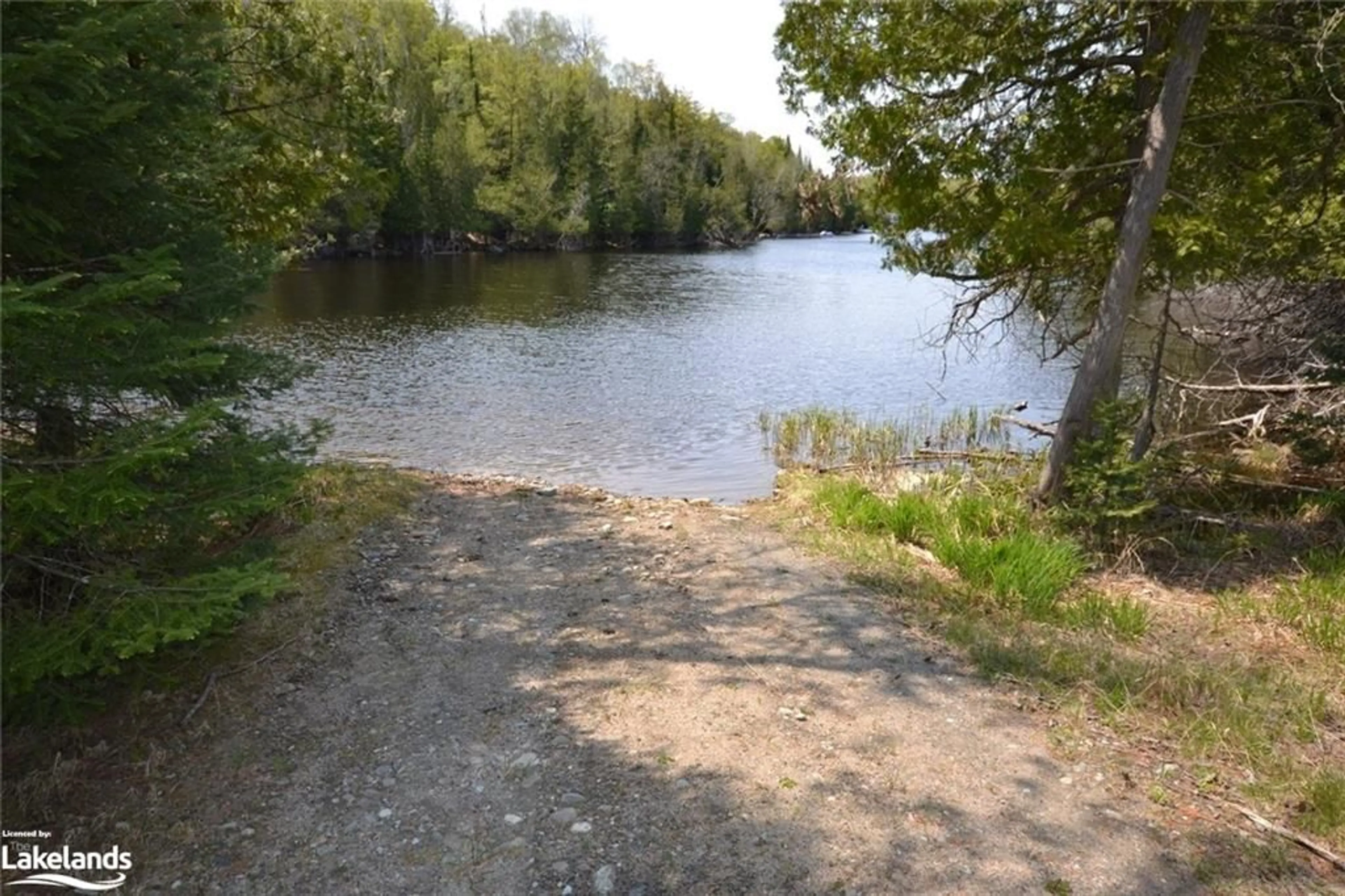 Patio, the view of lake or river for 0 Between Lakes Trail, Haliburton Ontario K0M 1S0