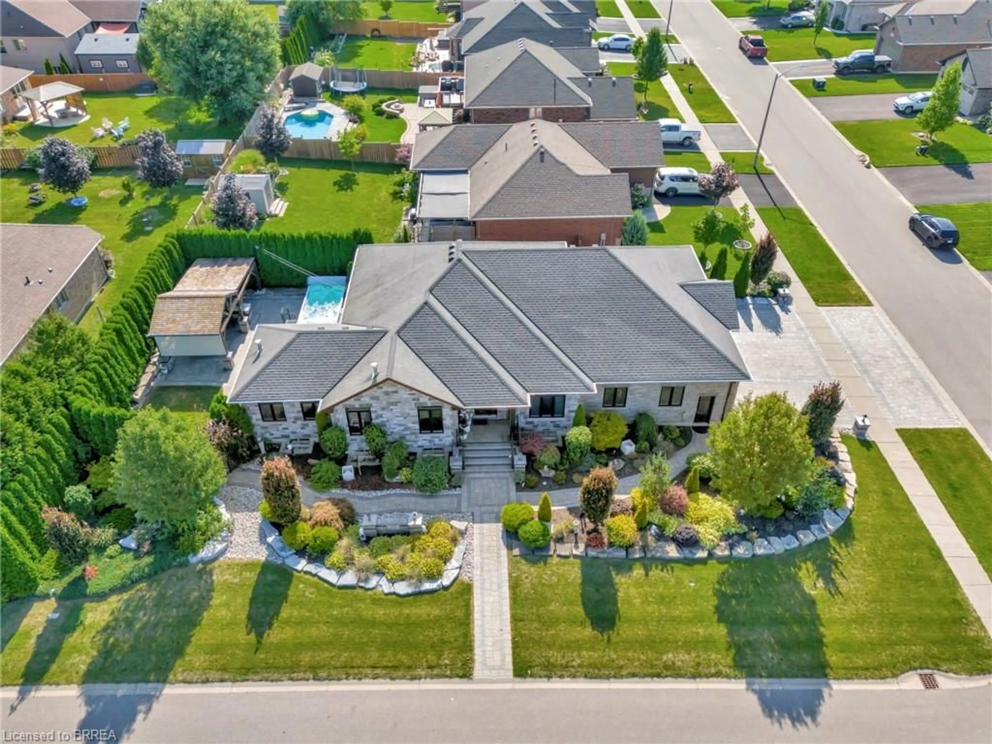 Frontside or backside of a home, the street view for 29 Tan Ave, Waterford Ontario N0E 1Y0