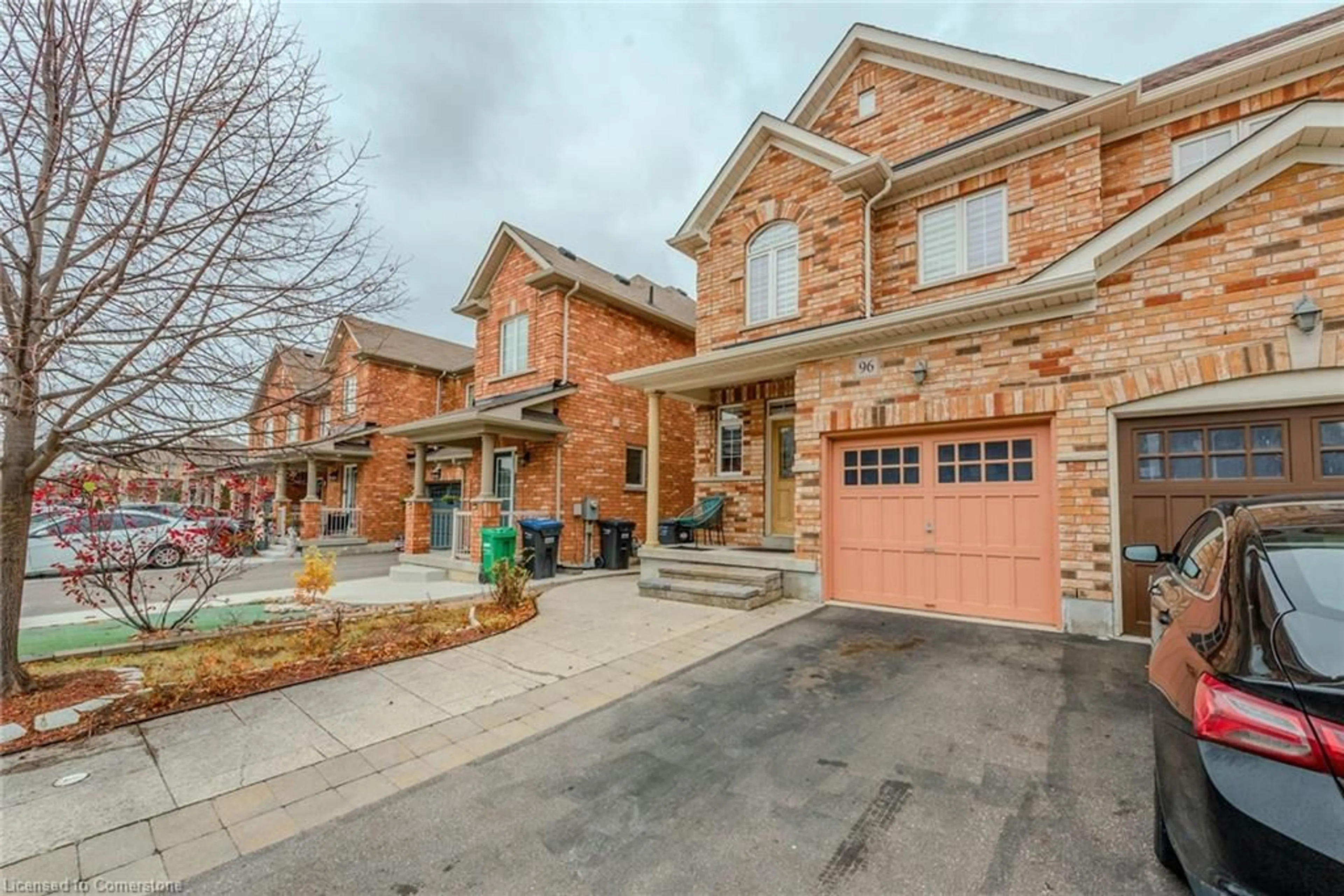 Home with brick exterior material for 96 Clearfield Dr, Brampton Ontario L6P 3J4