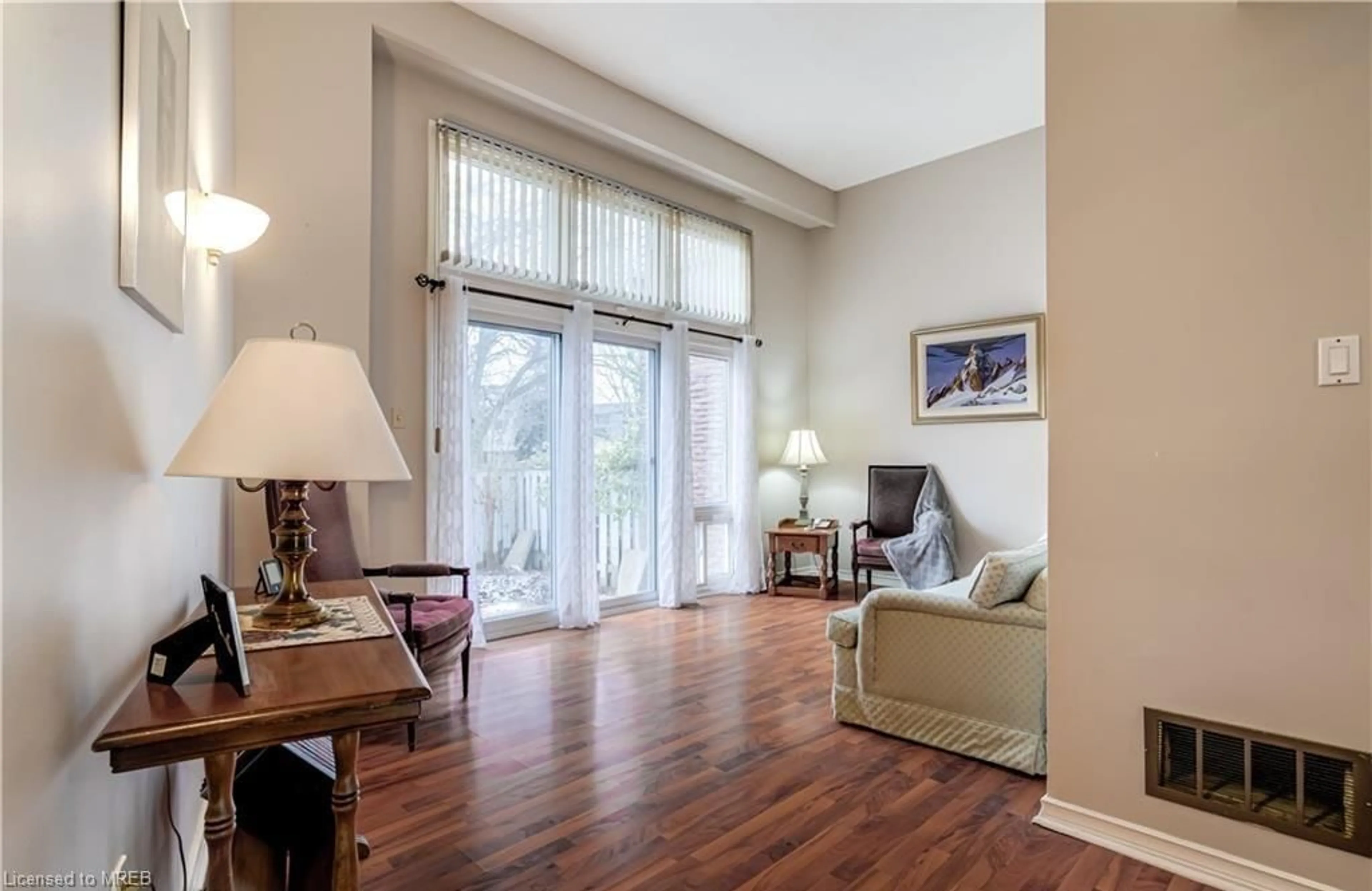 Living room, wood floors for 2315 Bromsgrove Rd #136, Mississauga Ontario L5J 4A6